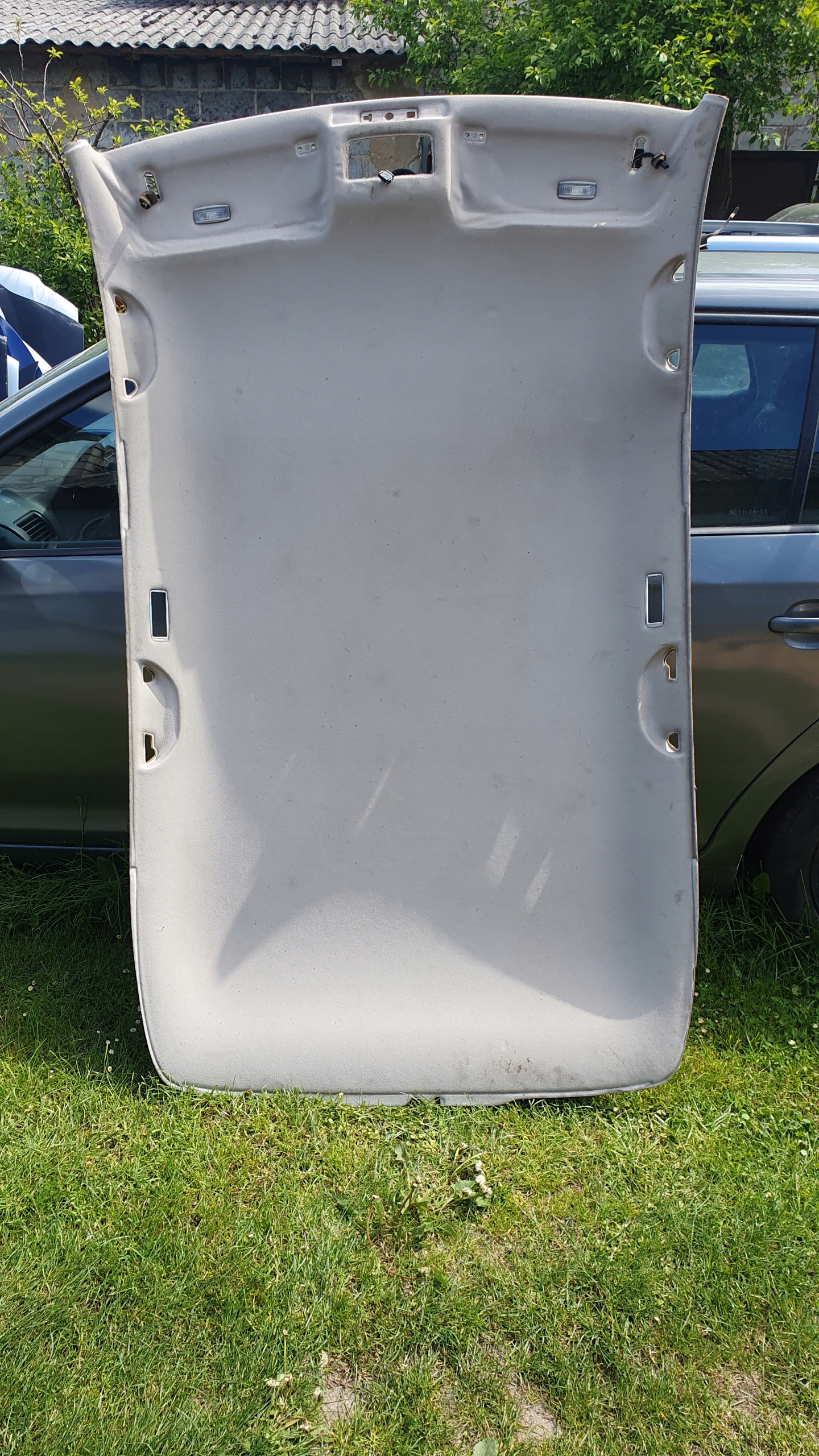 VW GOLF IV 5 ДВЕРЕЙ - ОБШИВКА ПОТОЛКА 1J4867501