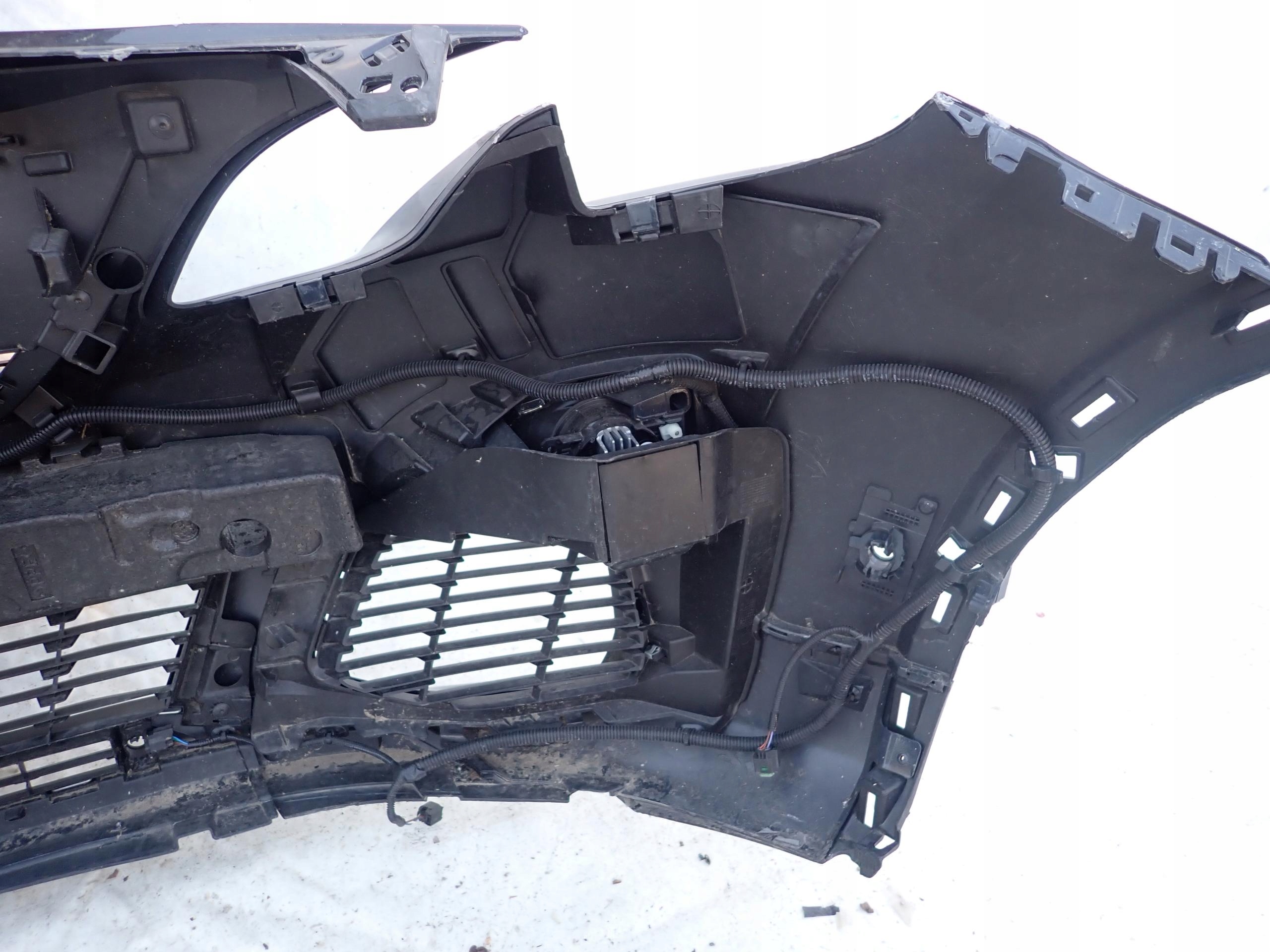 PEUGEOT 3008 II 16- bumper front front 6PDC