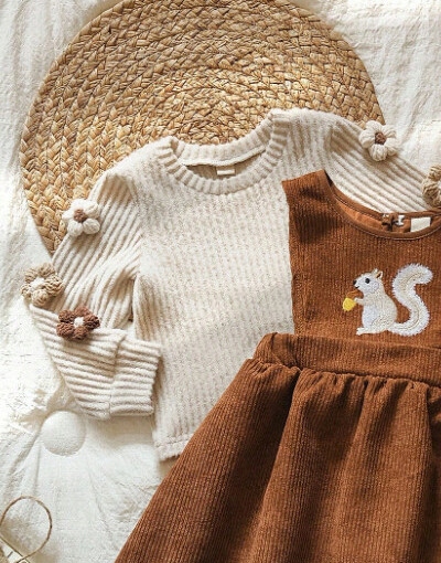 SHEIN BEŻOWY SWETER KWIATY G5B S06__92-98