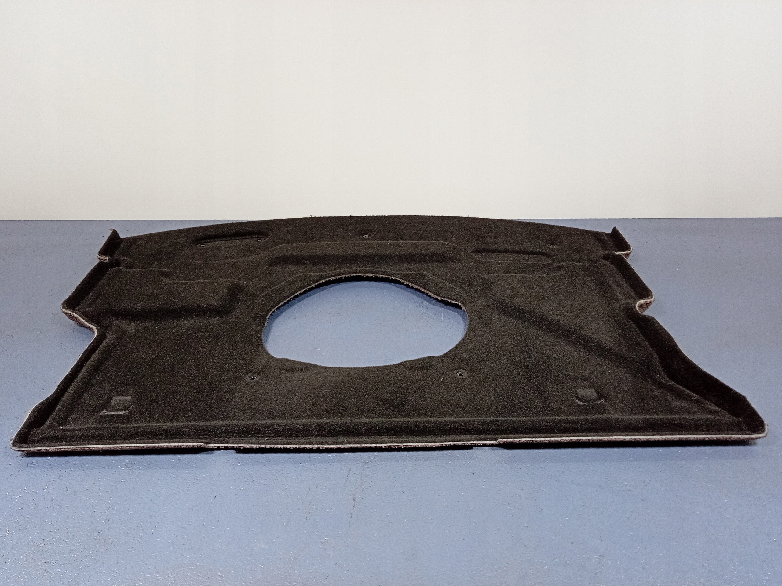 CL W216 накладка багажника A2166900925