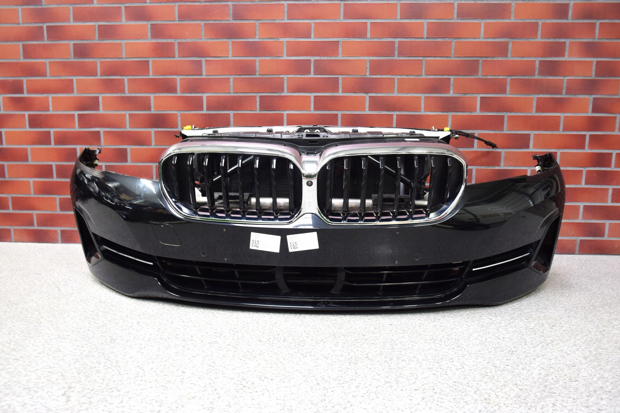 ZDERZAK WZMOCNIENIE PAS CHŁODNICE BMW 5 G30 G31 LCI