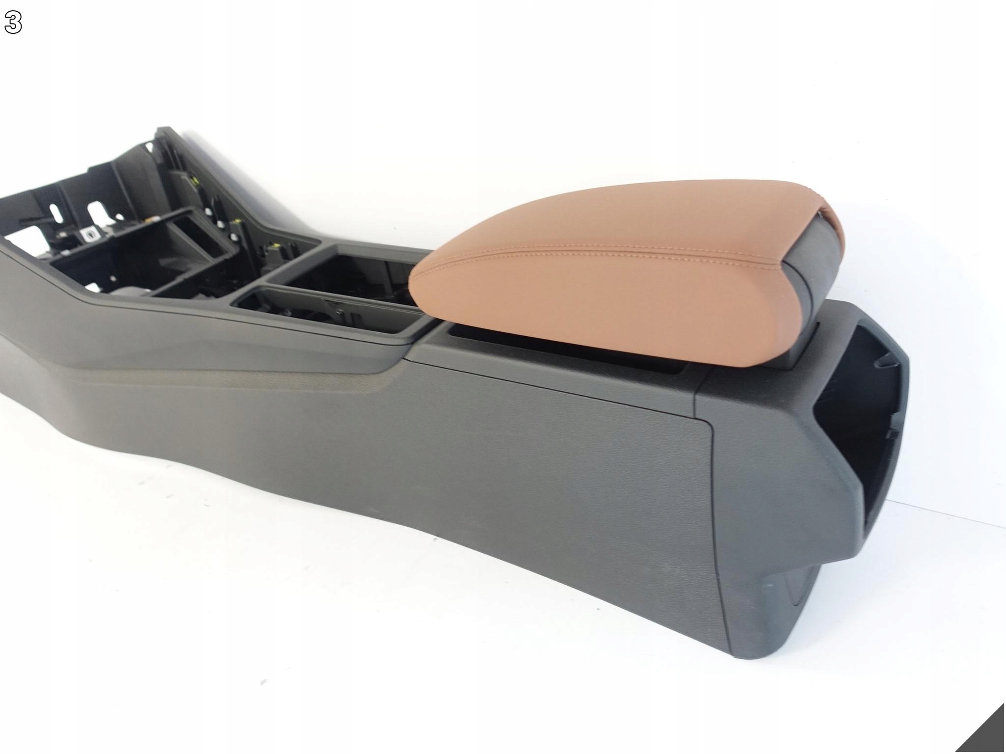 AUDI Q3 83A 83B 18-25 TUNEL central armrest leather OKAPI DEMONTAZ EU