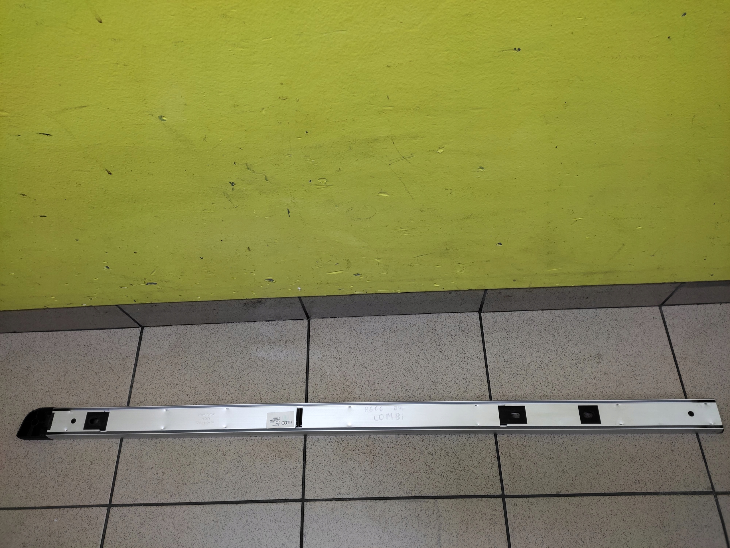 AUDI A6 C6 KOMBI rail PROWADNICA 4F9863556A