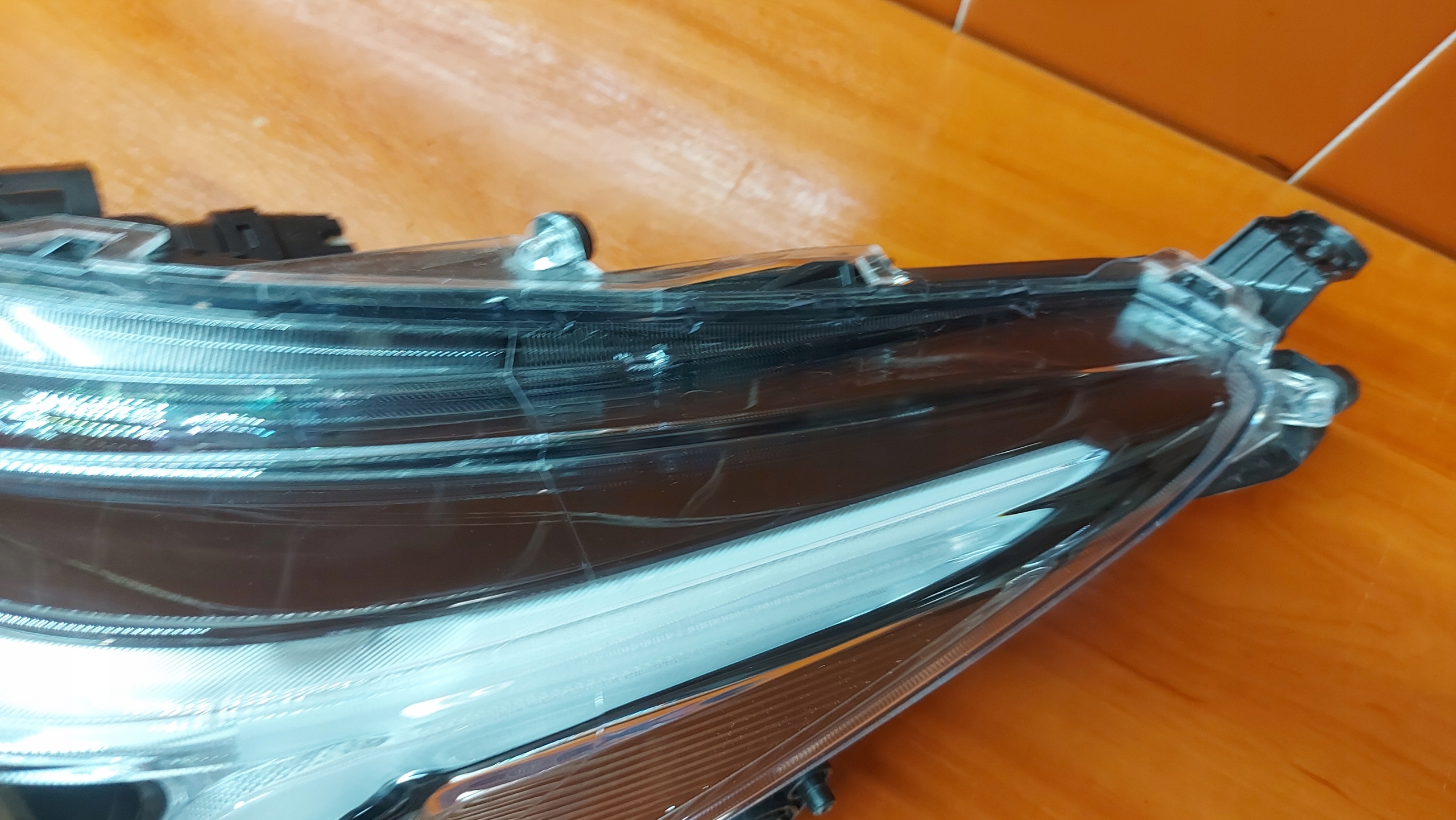 REFLEKTOR light left left front TOYOTA COROLLA E21 KOMBI HB 23- LIFT