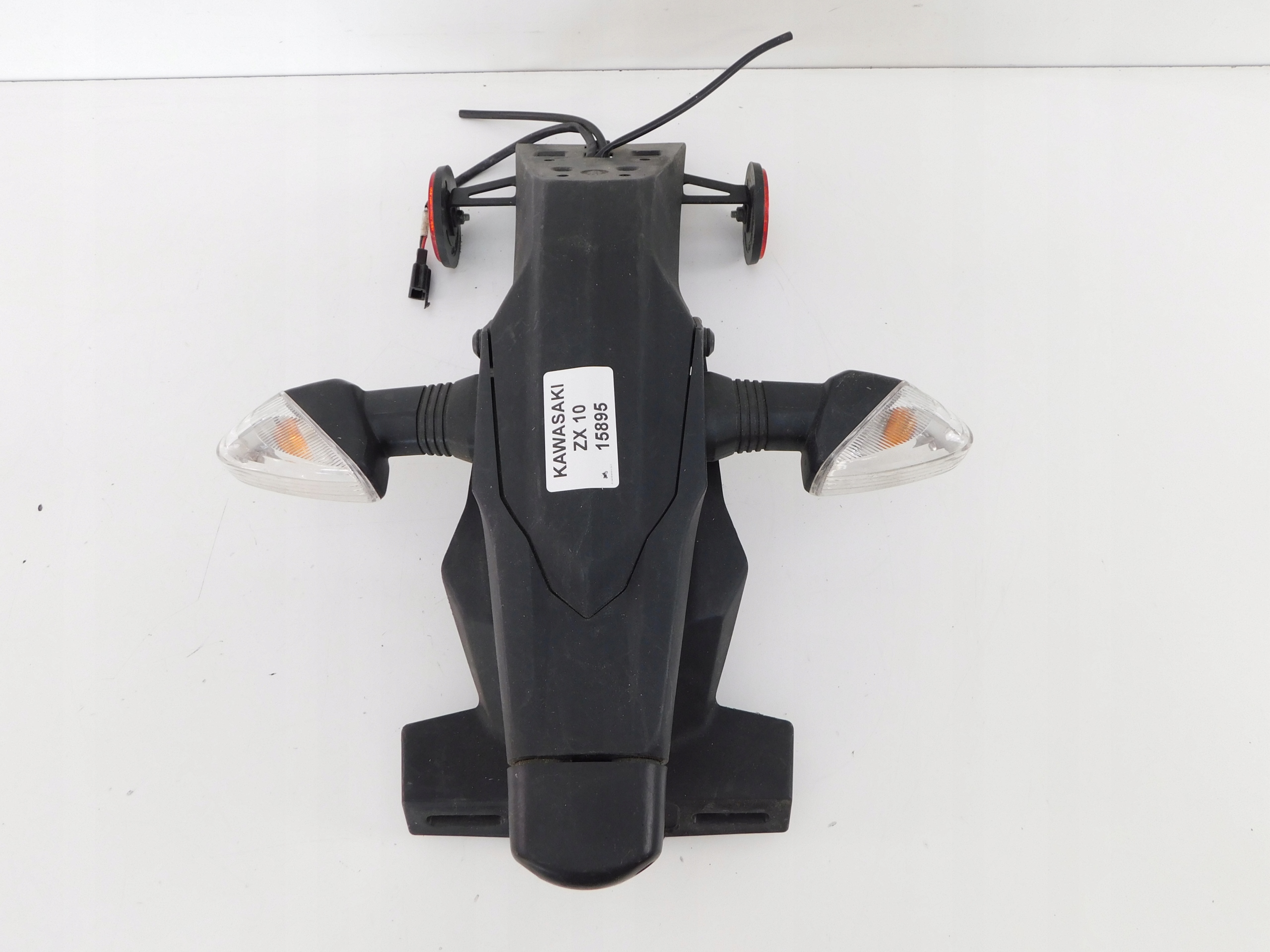 KAWASAKI ZX10 КРИЛО ПЛАСТИНА КРІПЛЕННЯ ЗЗАДУ