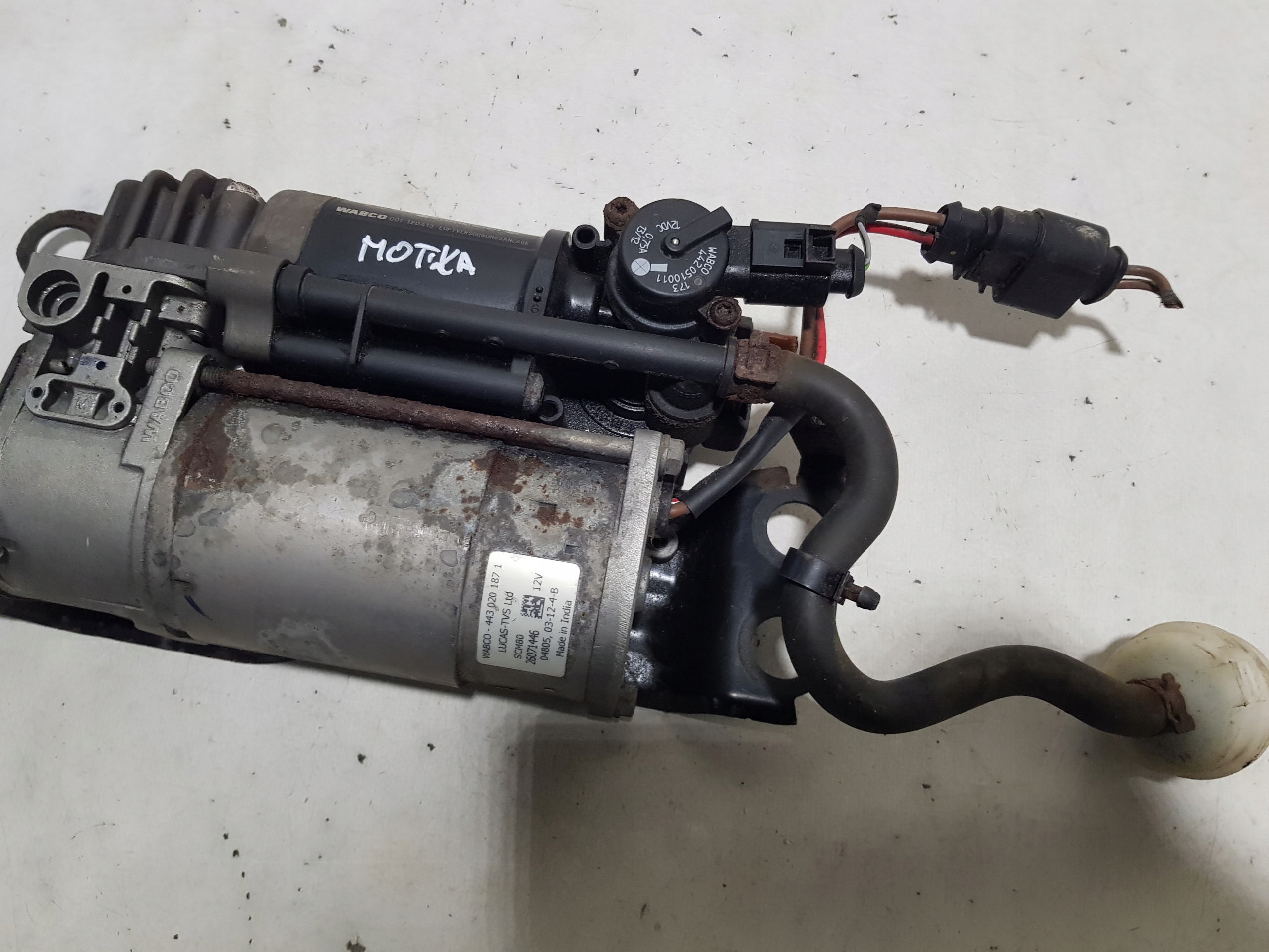 compressor; compressor pump springing AUDI A8 D4 S8 4H 4H0616005C