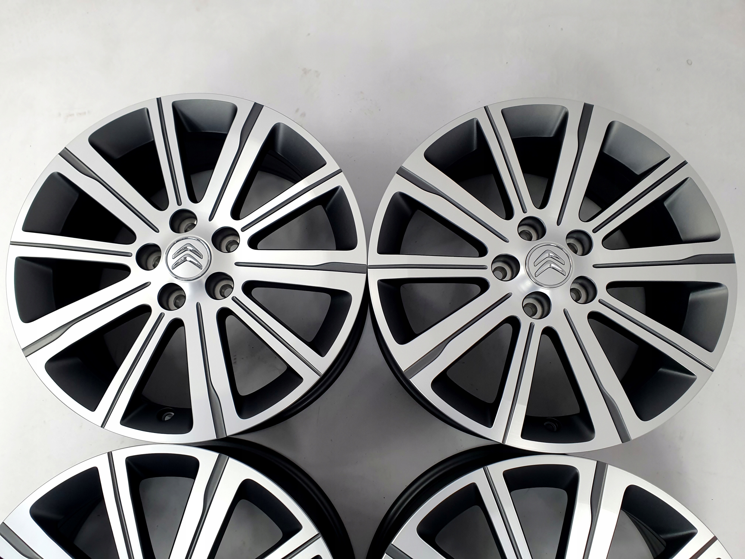 NOWE ORYGINALNE ALUFELGI CITROEN 17 Jumpy III 3 Wzór wieloramienne