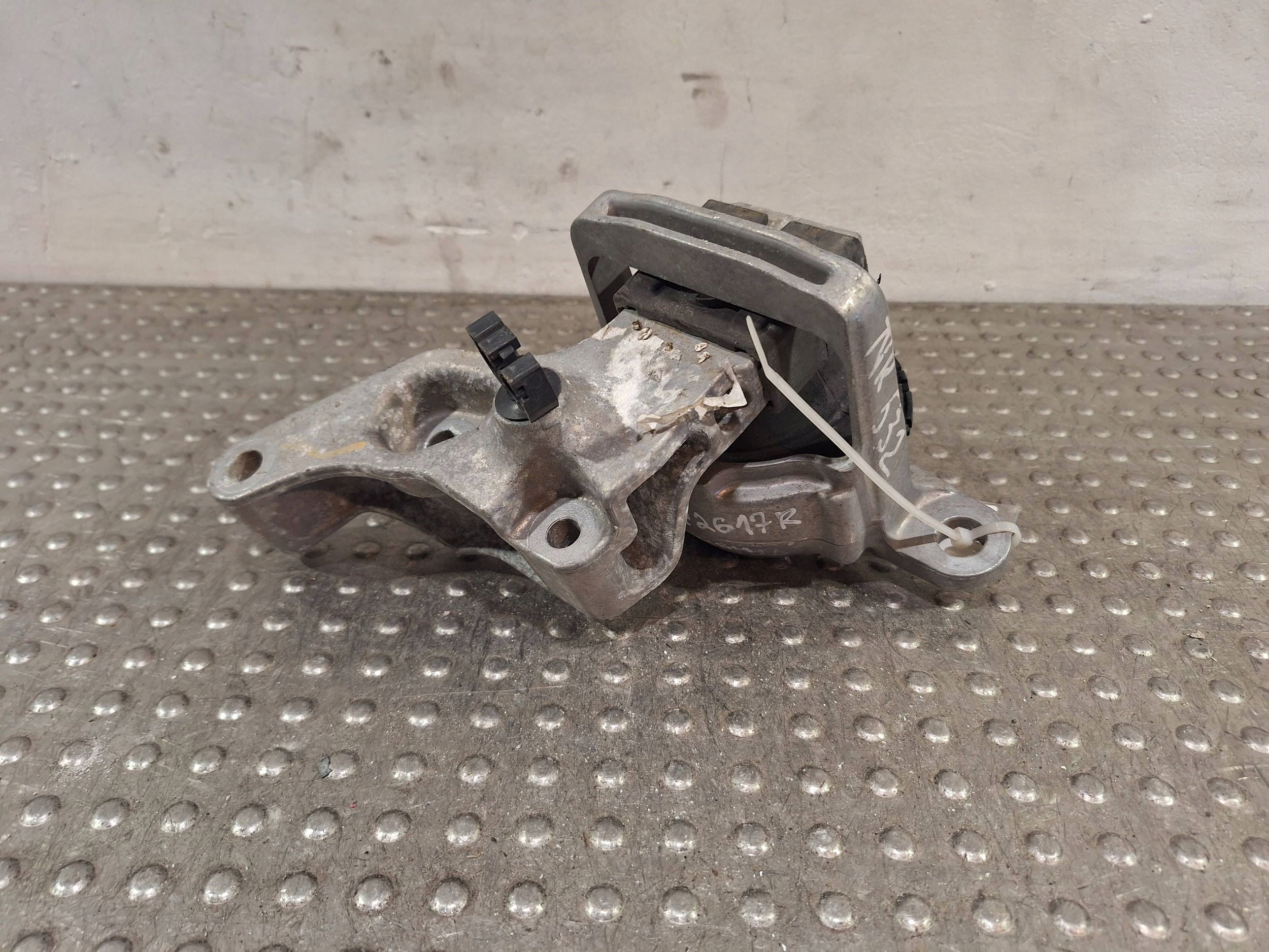 holder engine mount 112114BACA RENAULT KADJAR 1.6 DCI 15