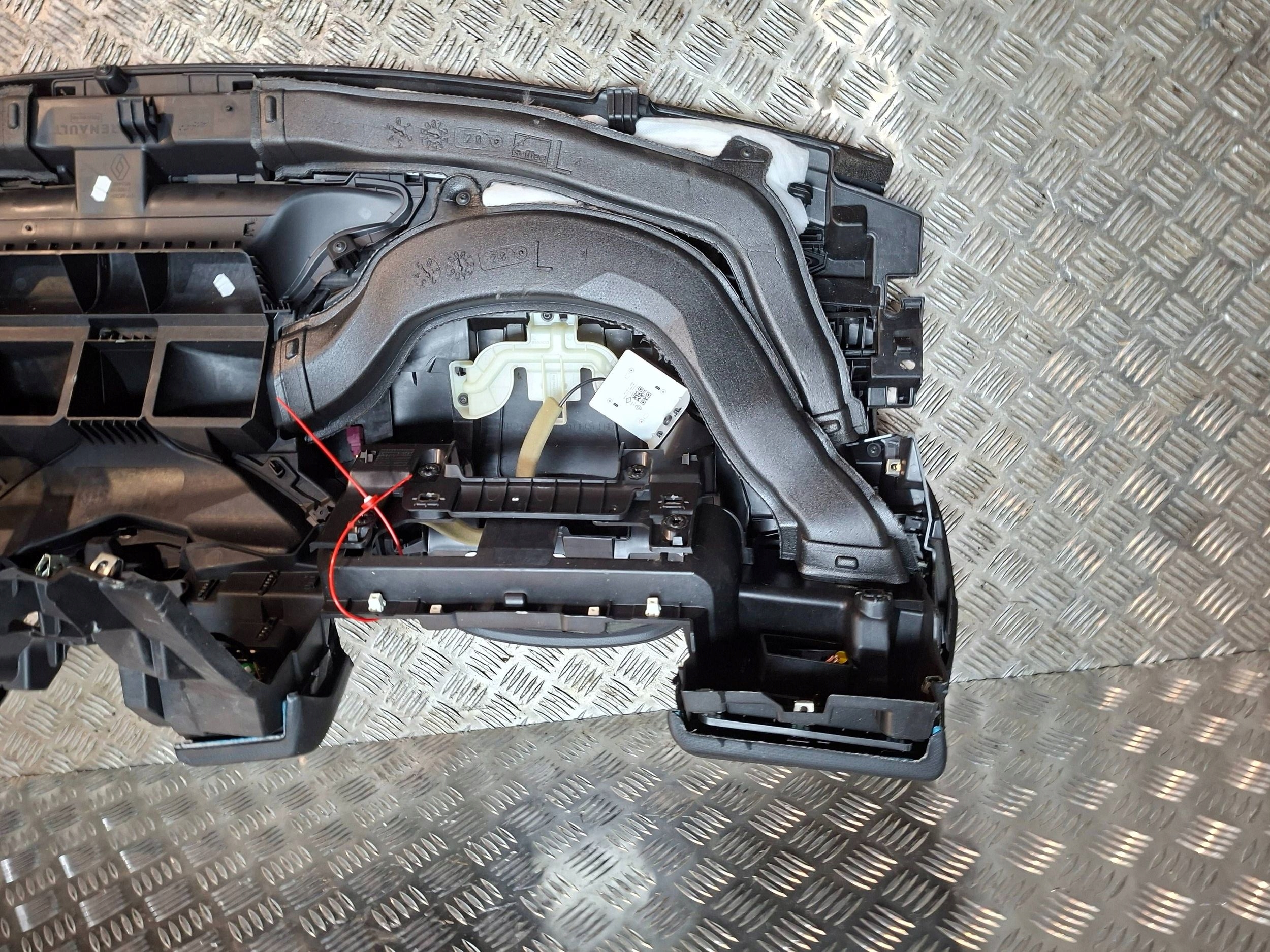 dashboard console passenger airbag 681009207R RENAULT CLIO V 2019