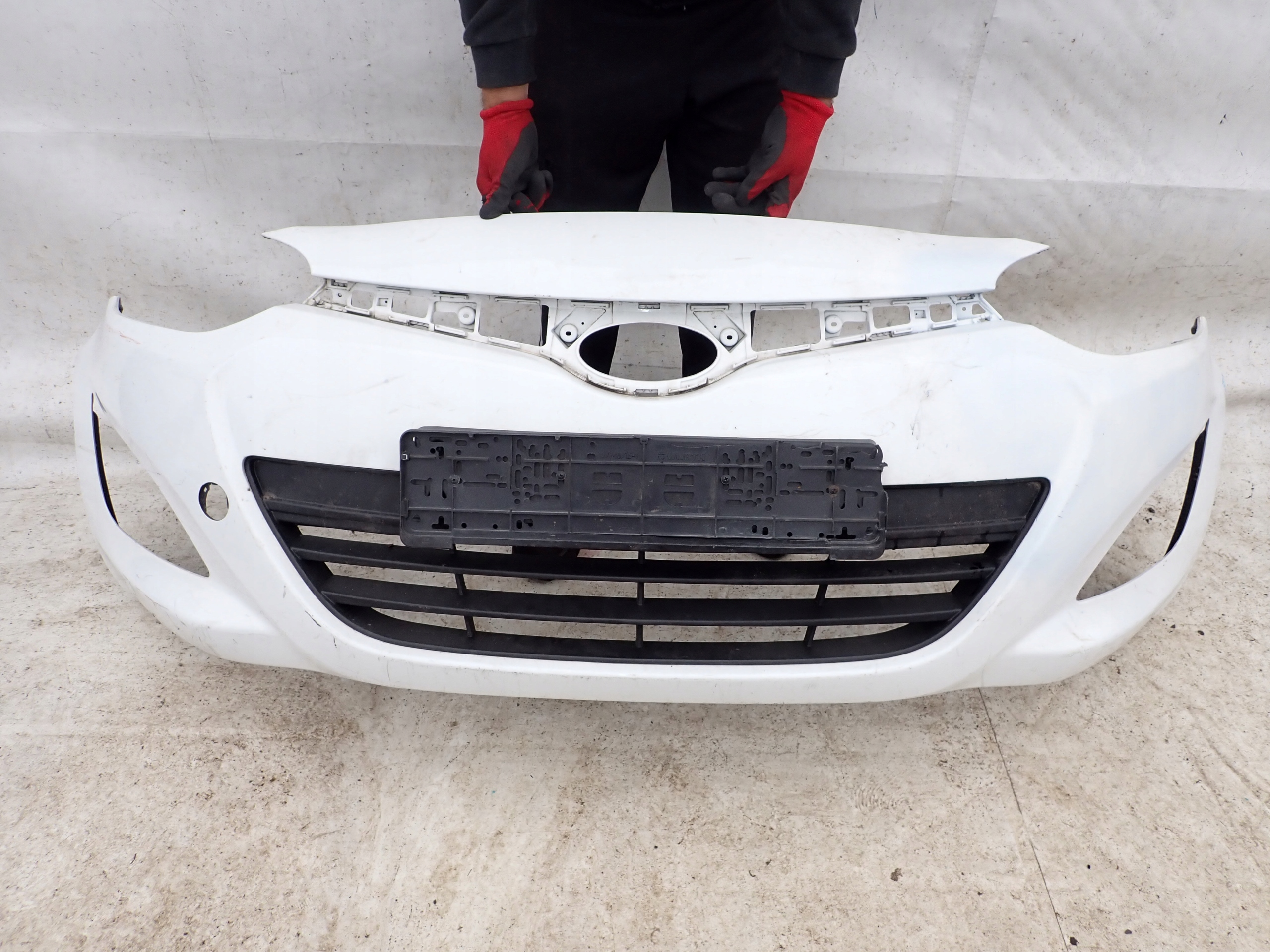 HYUNDAI I20 and 1 LIFT 12-15 bumper front front