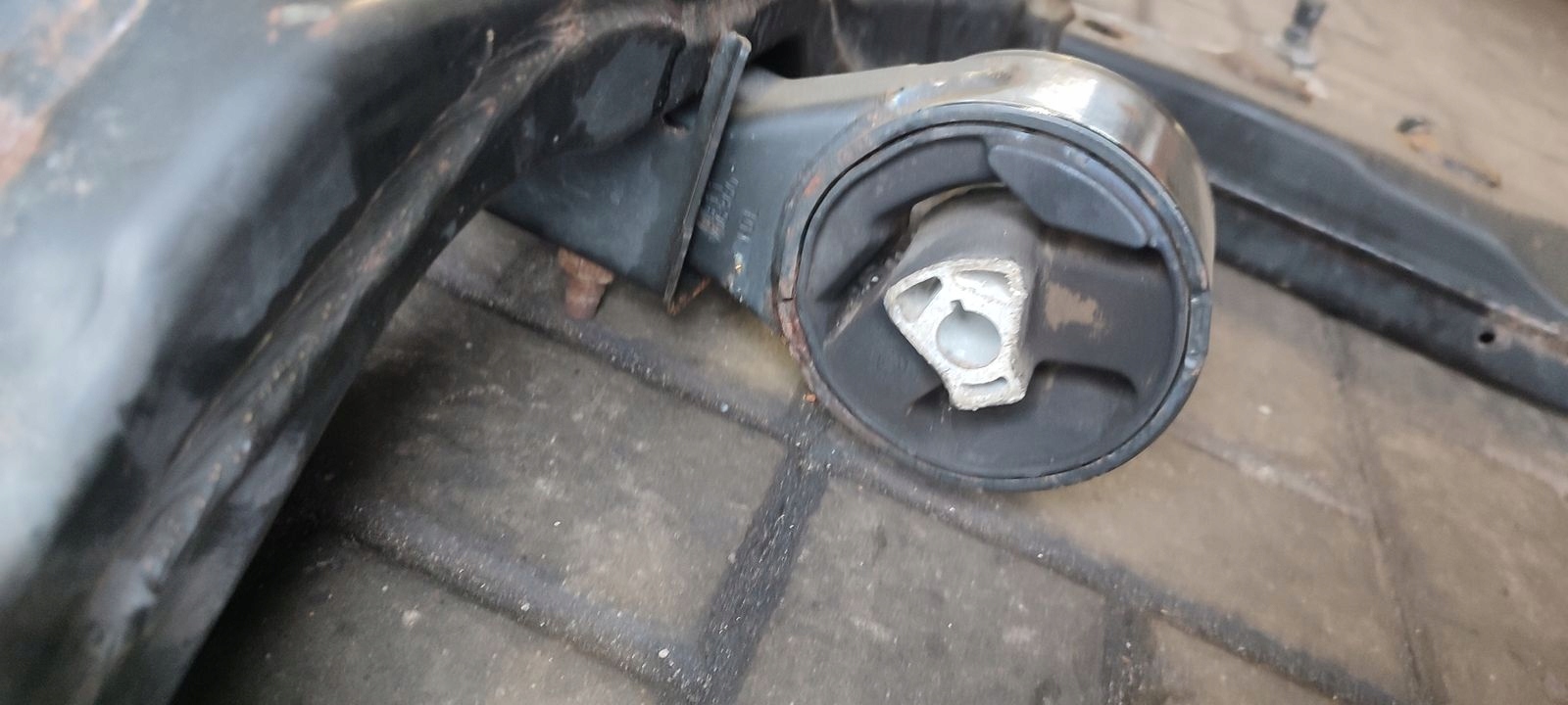 axle beam subframe front front Opel Astra J kombi 2,0 CDTI