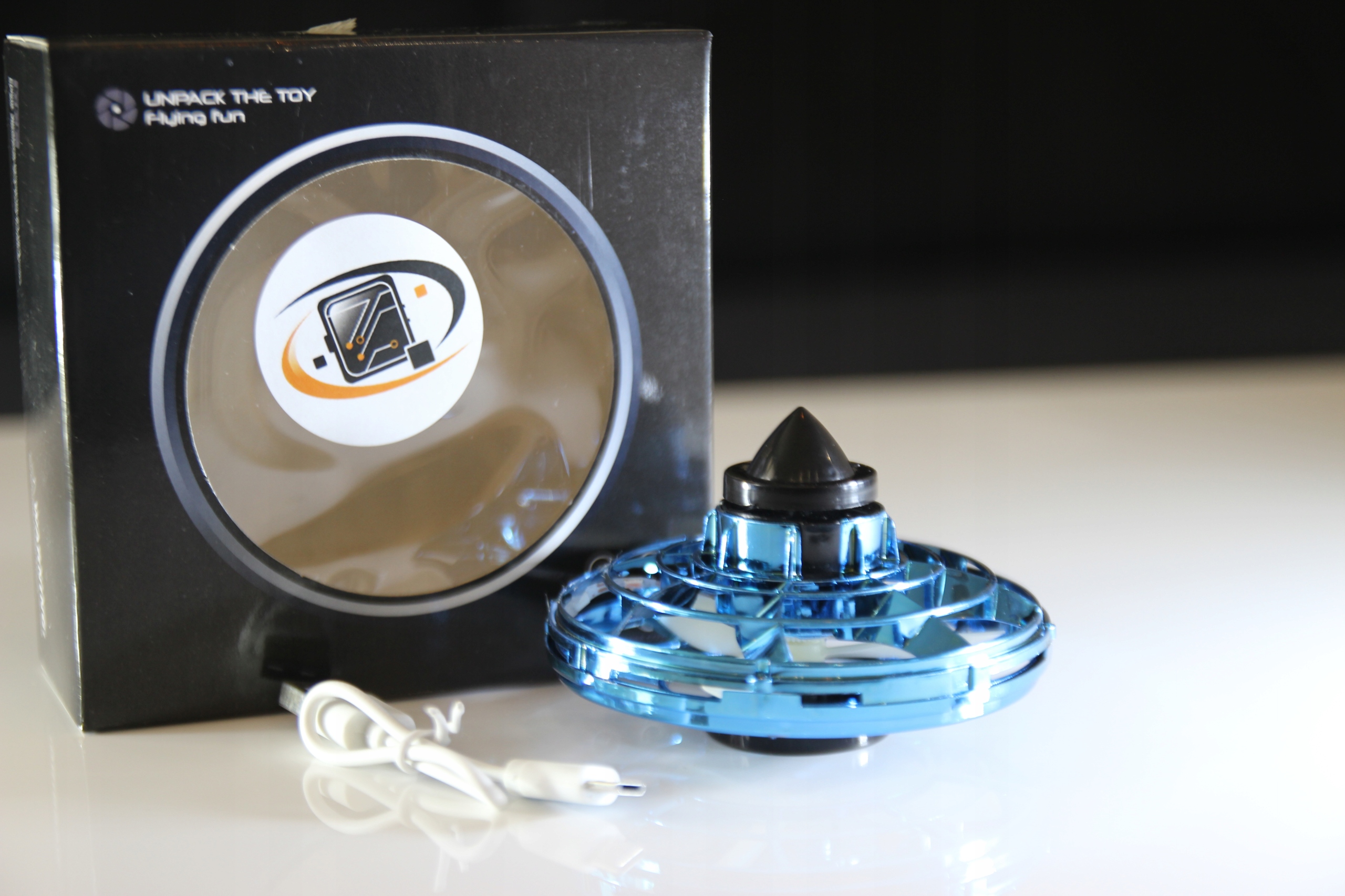 VIP BUMERANG ufo Latający fidget spinner FlyNova Pro Led świeci LFIS Bohater brak