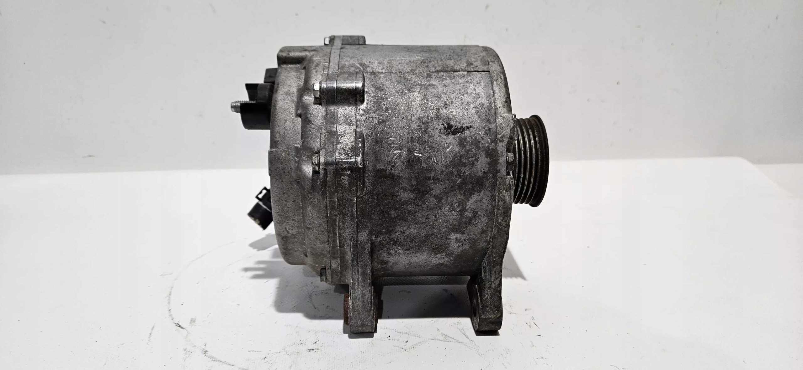 alternator AUDI RS6 5.0 HITACHI 14V / 190A ORYG