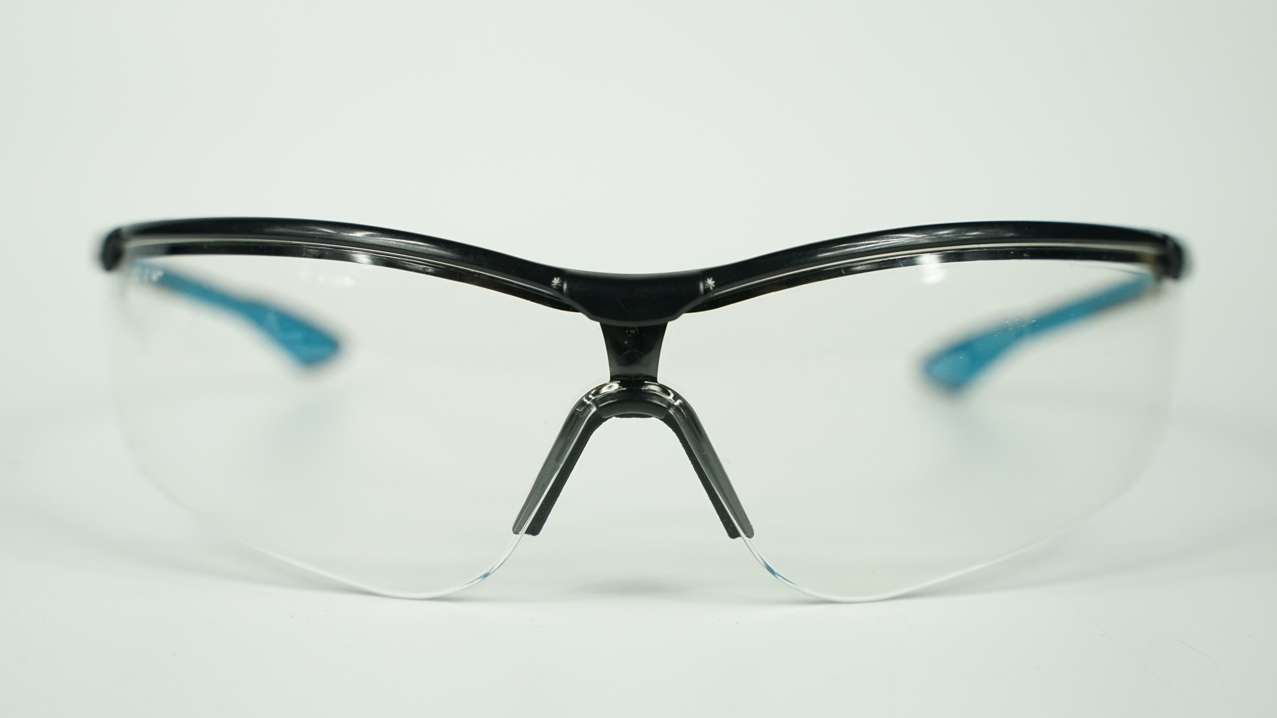 Ударопрочный сильный UVEX