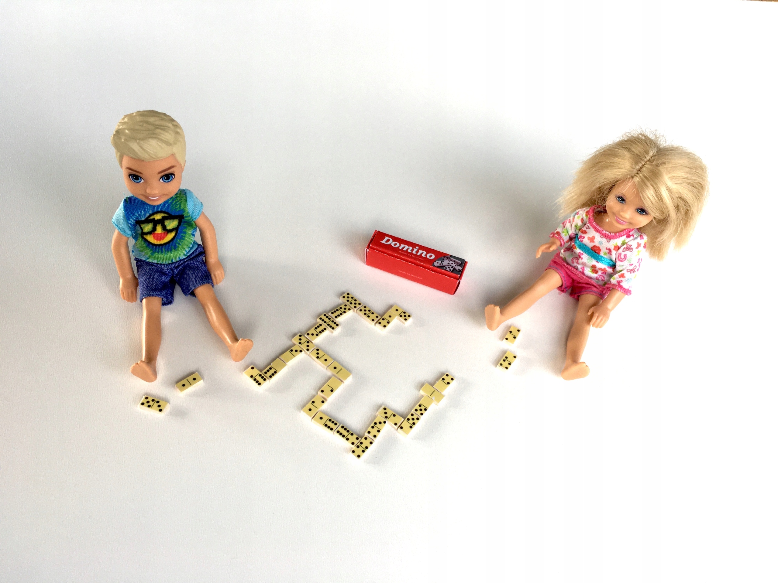 Mini gra domino dla lalek Barbie LOL OMG akcesoria Marka inna