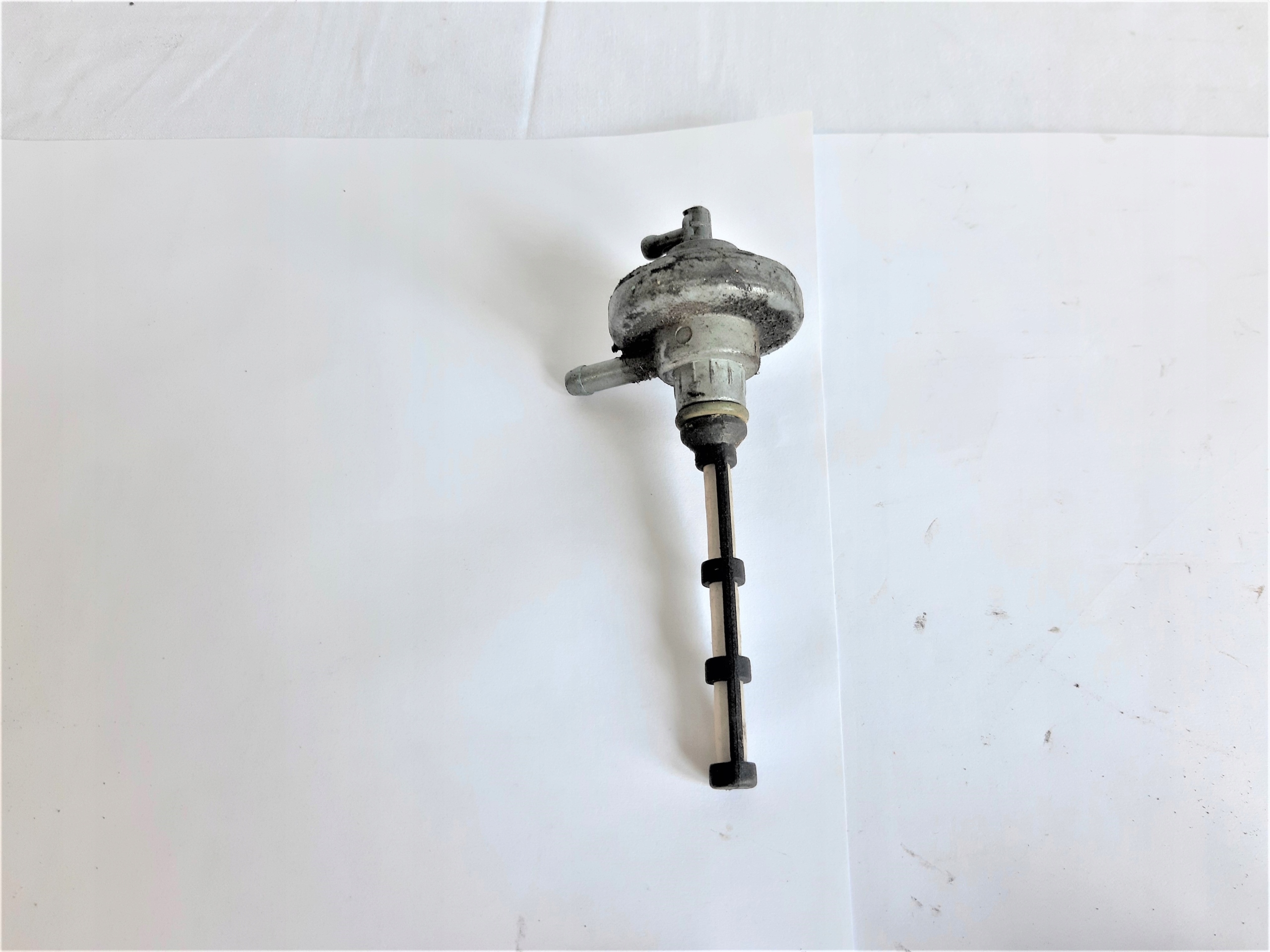 Piaggio Liberty 50 kranik paliwa zawór