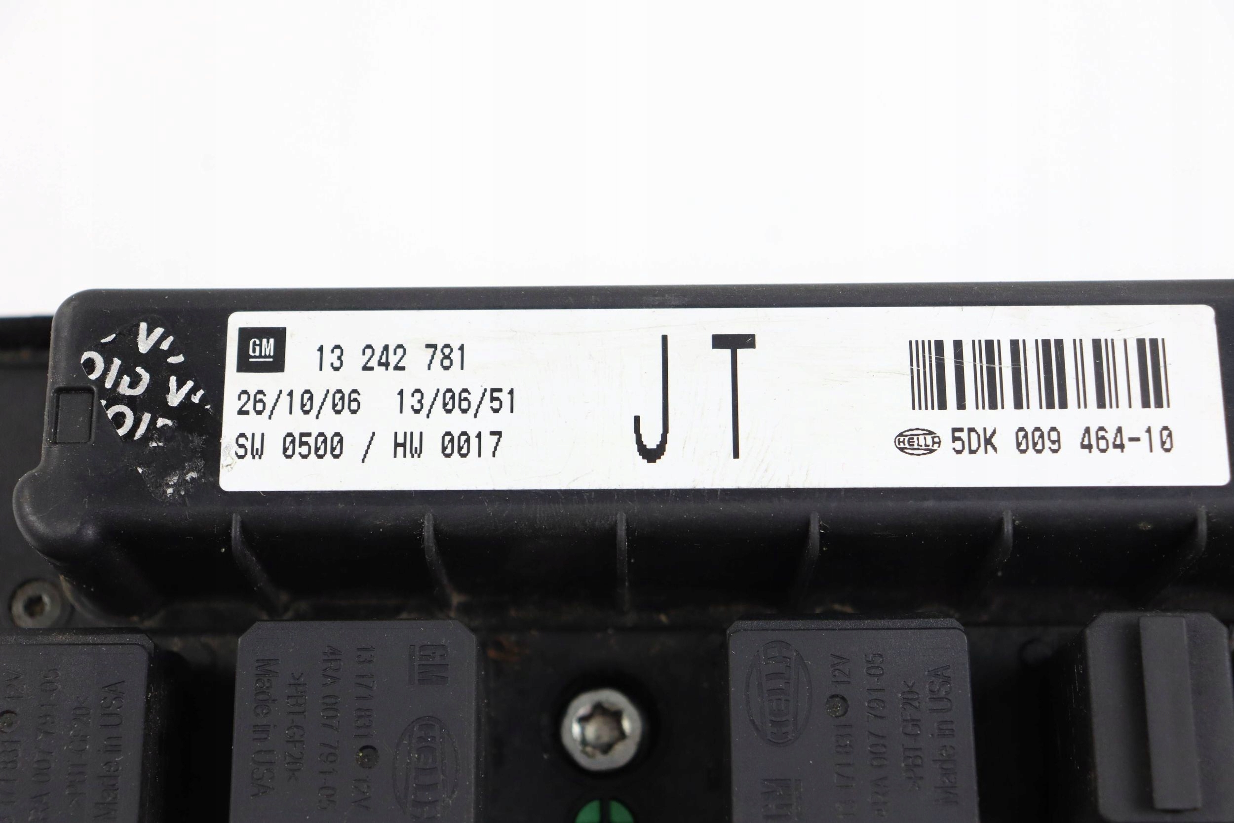 OPEL ASTRA H ZAFIRA B module fuse box 13242781