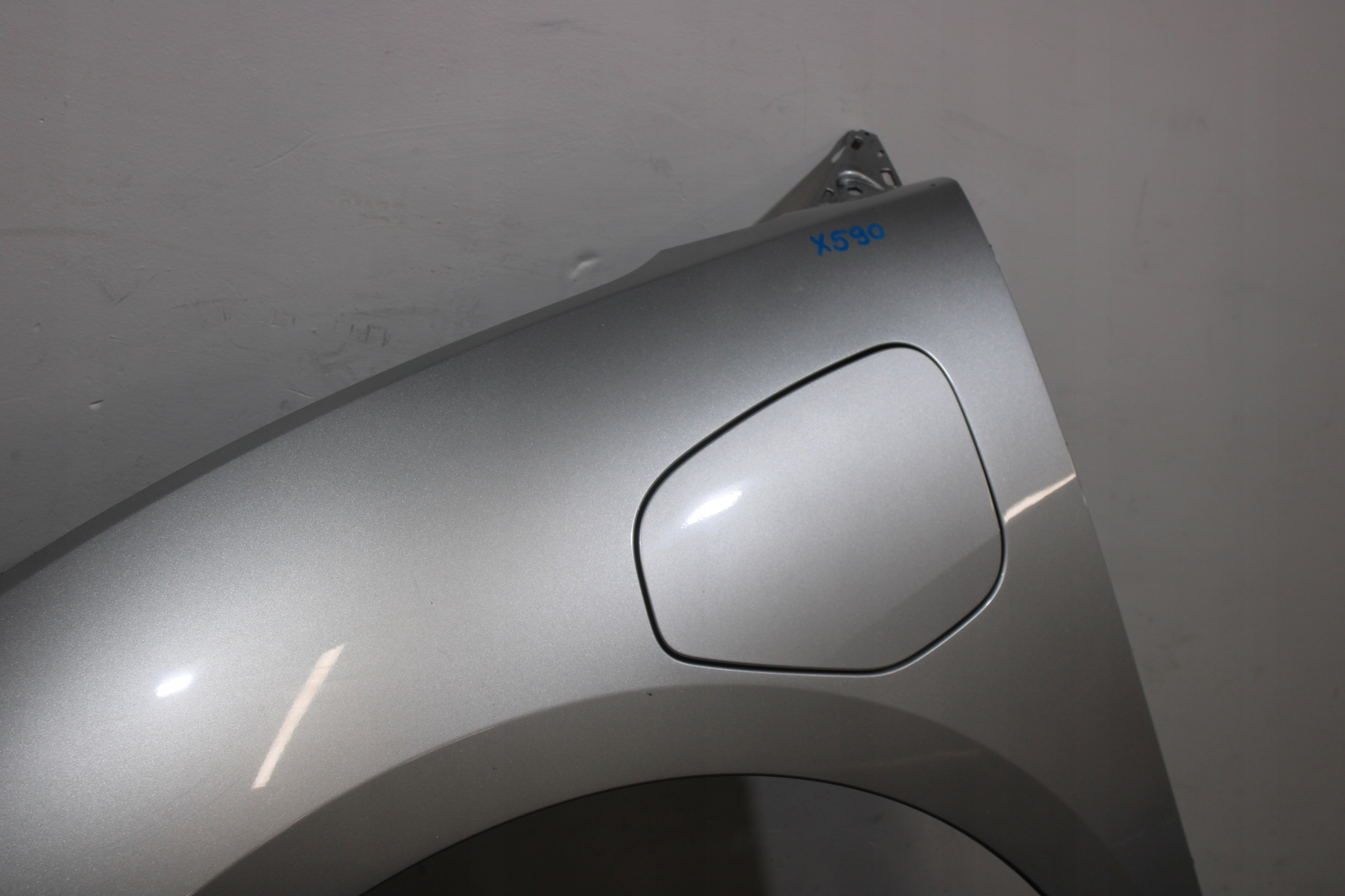 fender left front left front JAGUAR and-PACE X590 EV400 2019