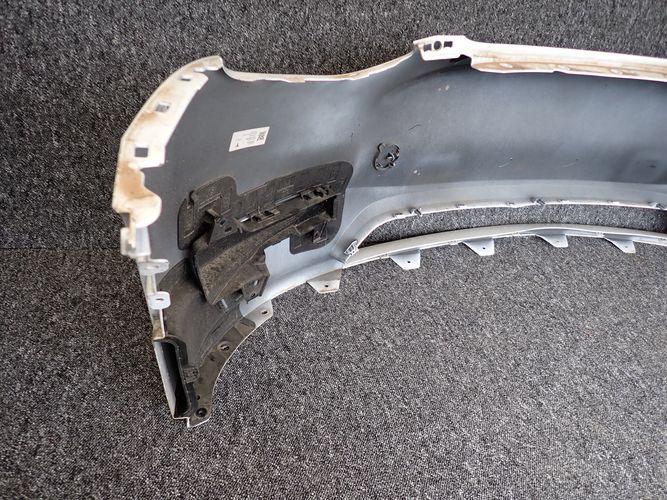 TESLA Y 20- Frontstoßstange vorne