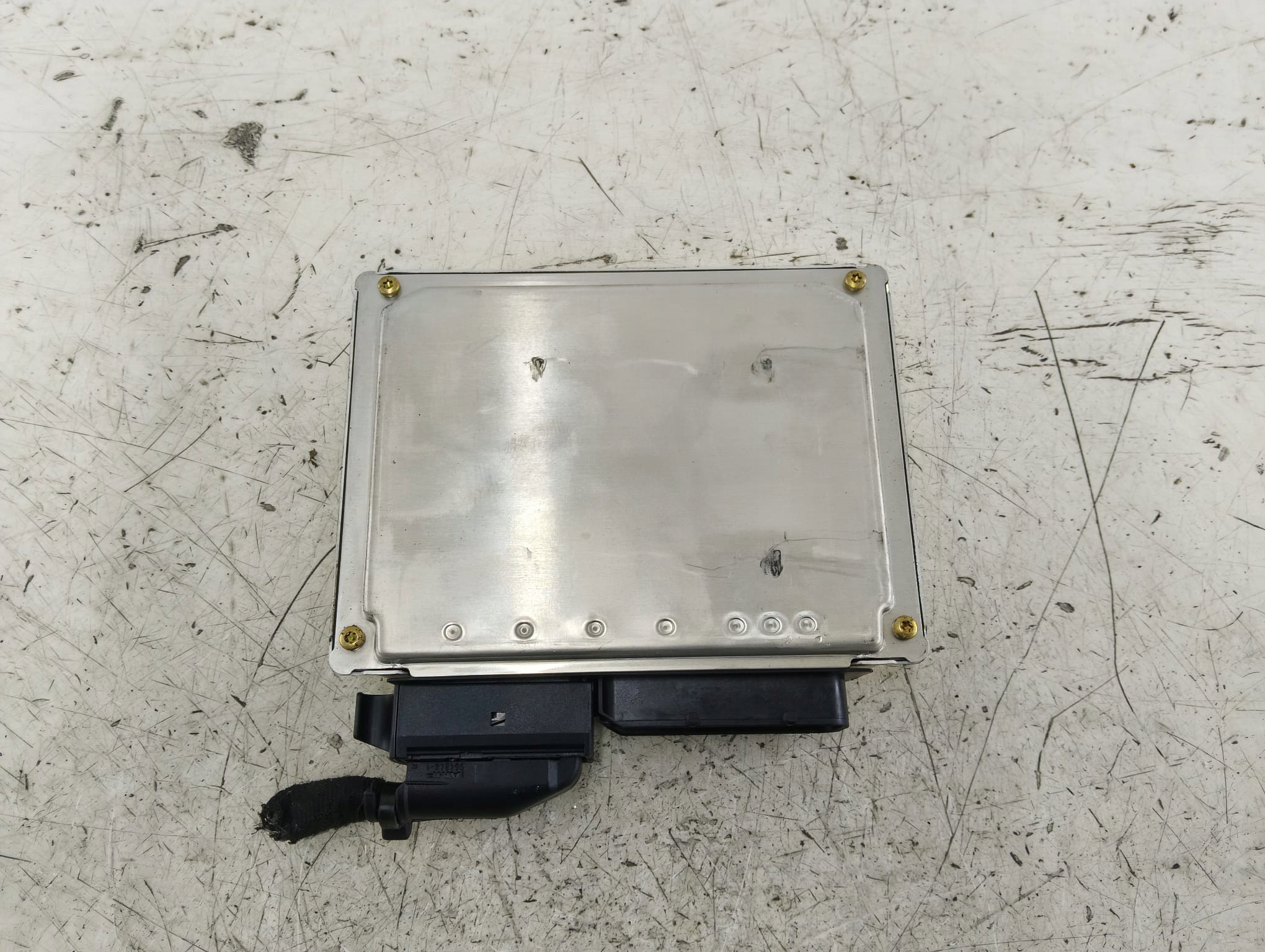 AUDI A4 B6 1.8 T control unit of the engine 8E0909518AA