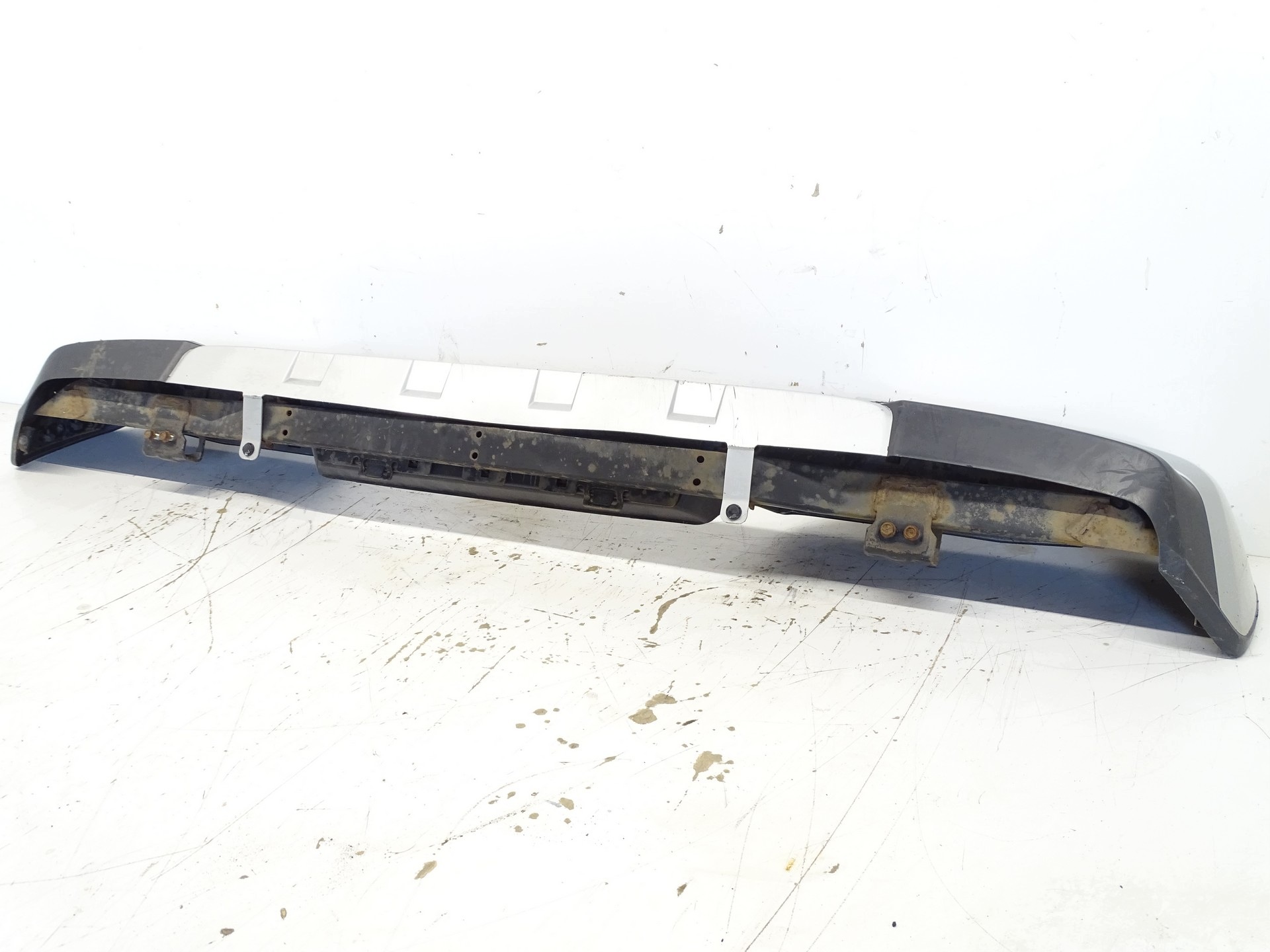 bumper rear part rear sider MITSUBISHI L200 V