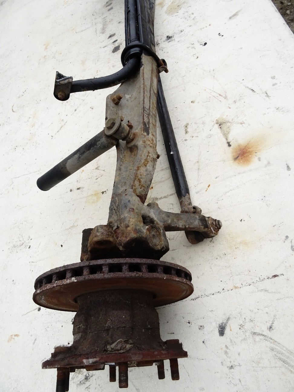 OŚ PRZÓD MERCEDES N Hatchback KM ZAWIESZENIE PRZEDNIA Typ samochodu Samochody osobowe