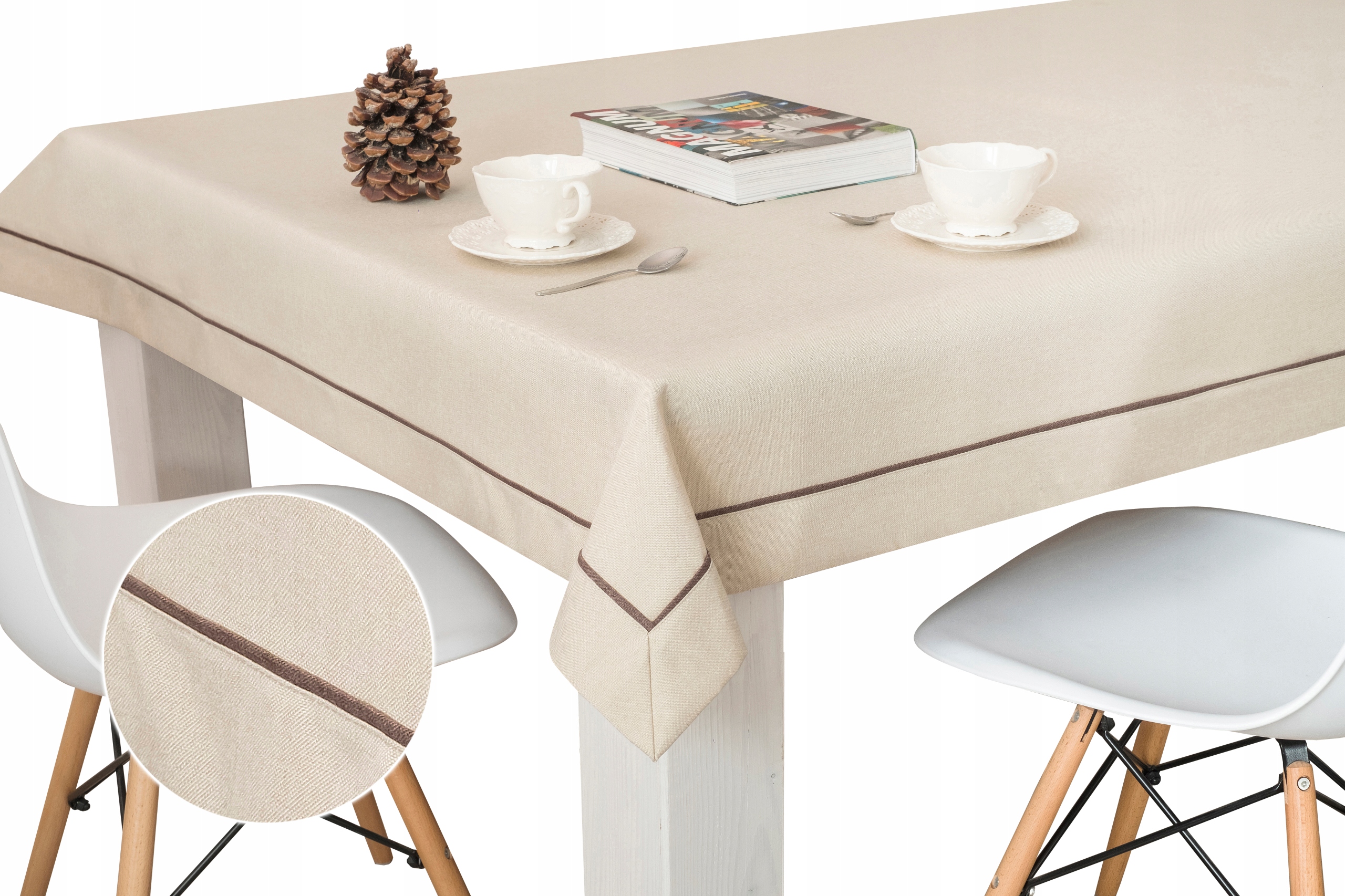 

Gładki obrus kwadratowy 130x130 jasny Cappuccino