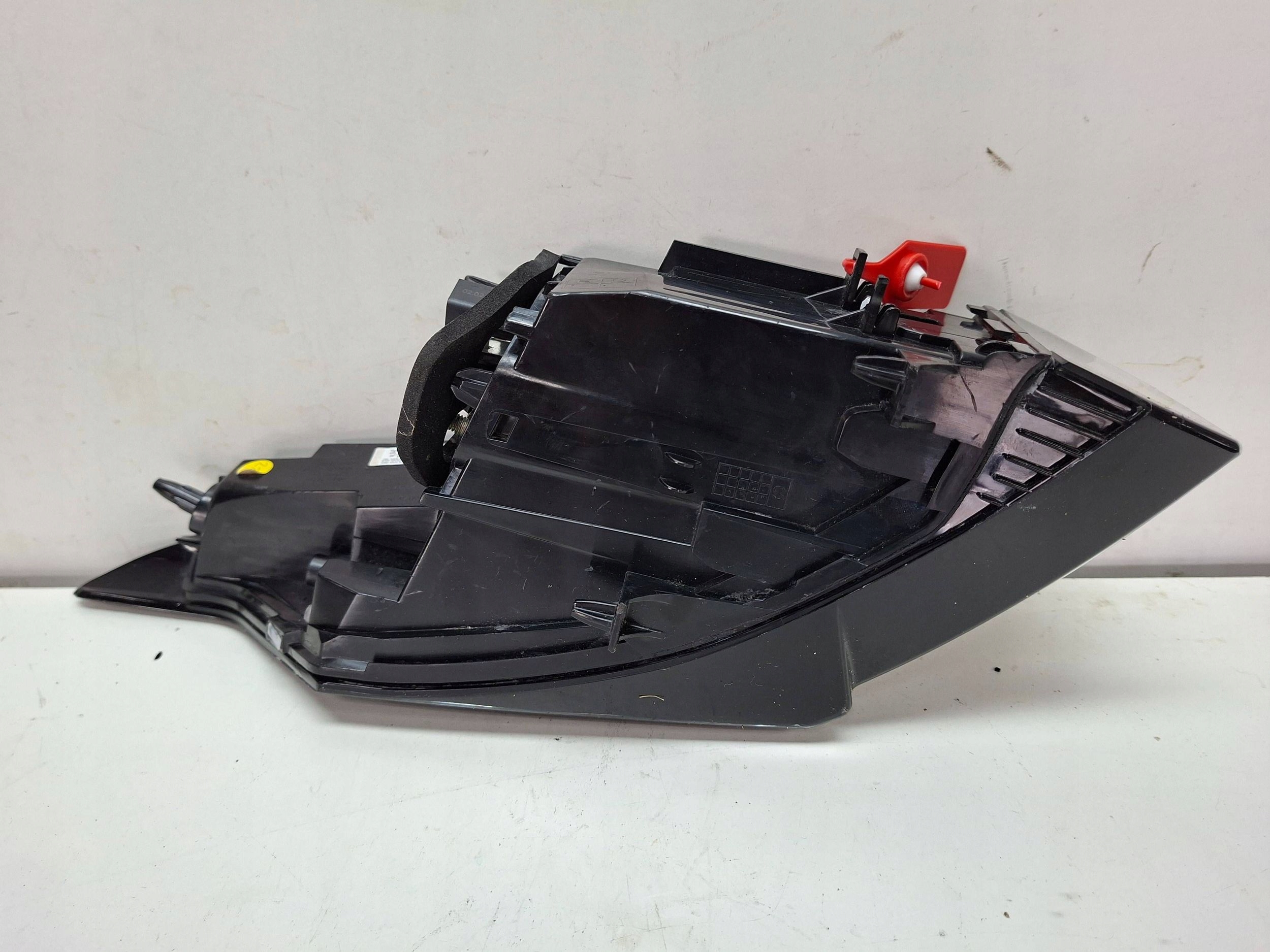 light rear rear part side right Peugeot 308 S27639830
