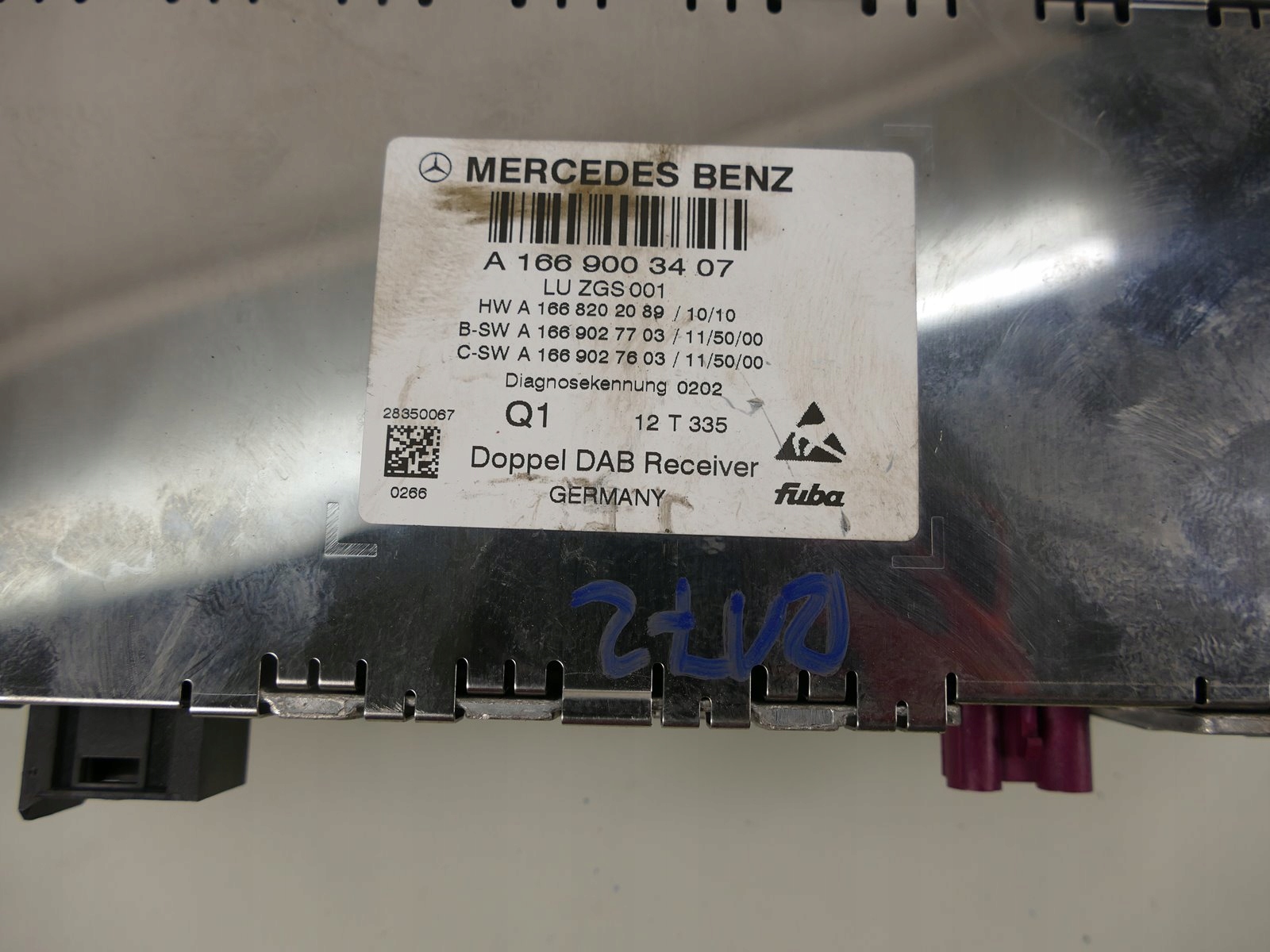 MERCEDES R172 SLK W172 MODUŁ RADIA TUNER DAB W212 Producent części Mercedes-Benz OE