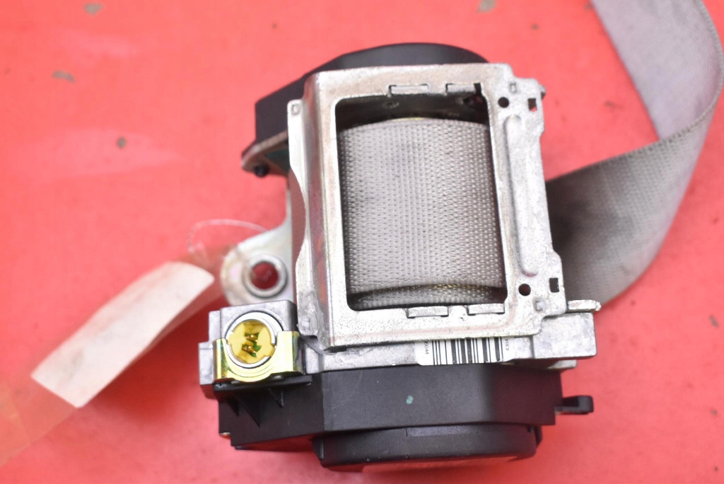 seat belt right front adjuster EU 603372600 MERCEDES ML W164 05-08