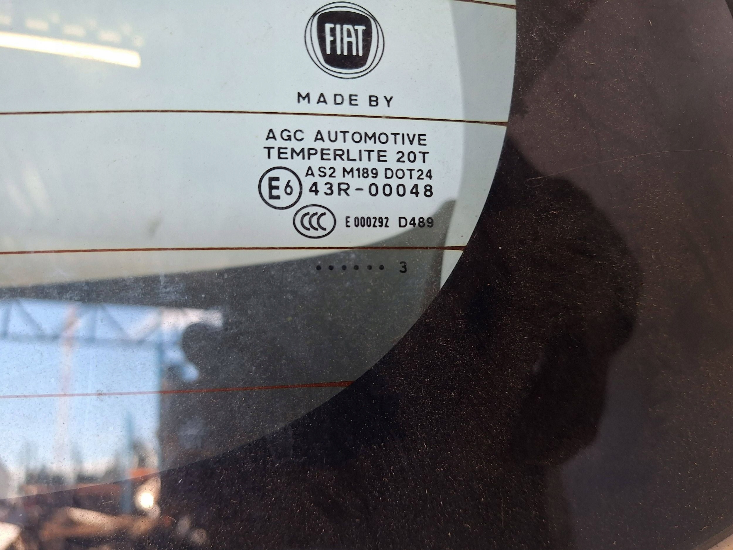 FIAT 500L 12-17 boot door