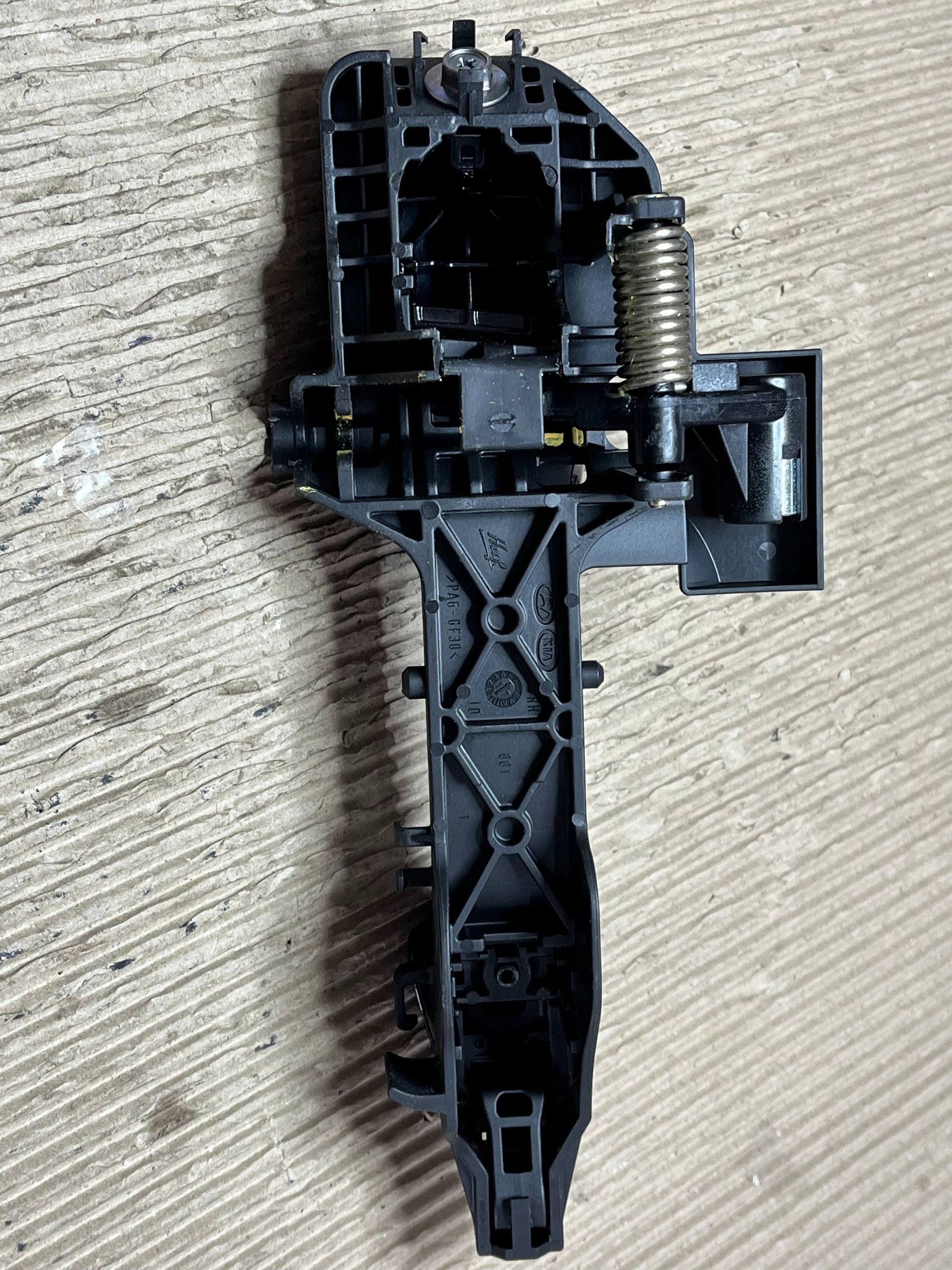 handle exterior rear right side KIA Ceed 82665A2010
