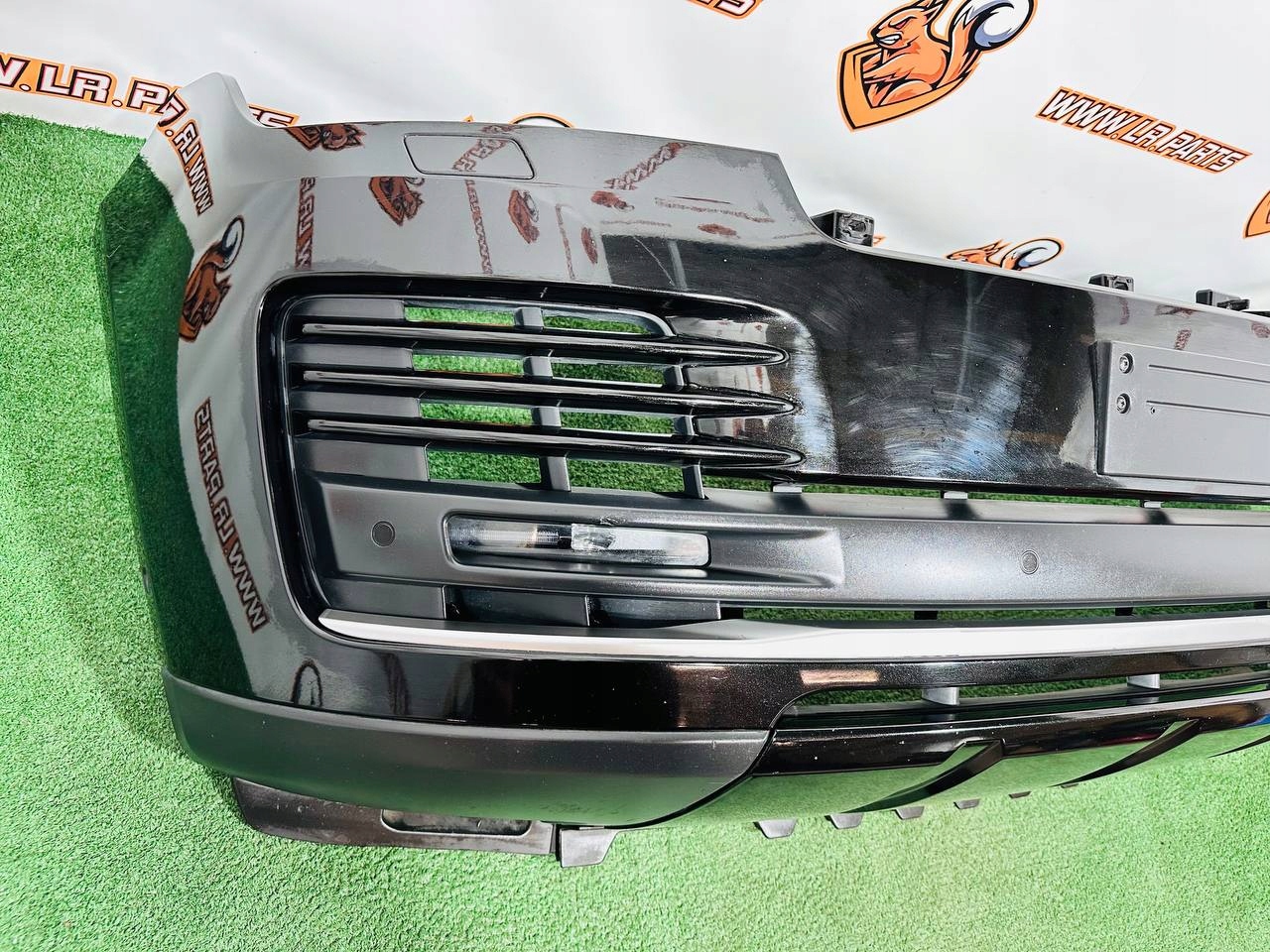 ZDERZAK PRZEDNI KOMPLET RANGE ROVER L405 JK52-17B971-AA8LML Producent części Land Rover OE