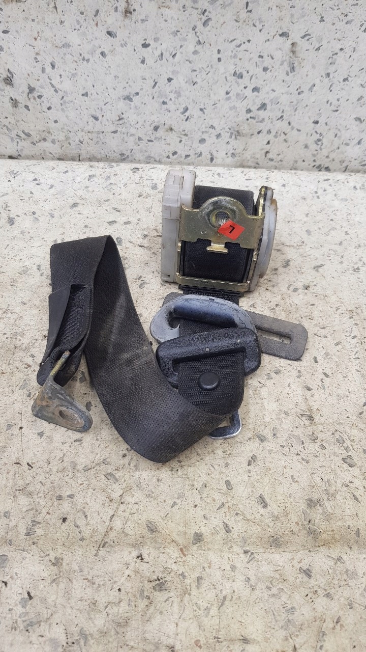 ремень безопасности задний левый opel CORSA b