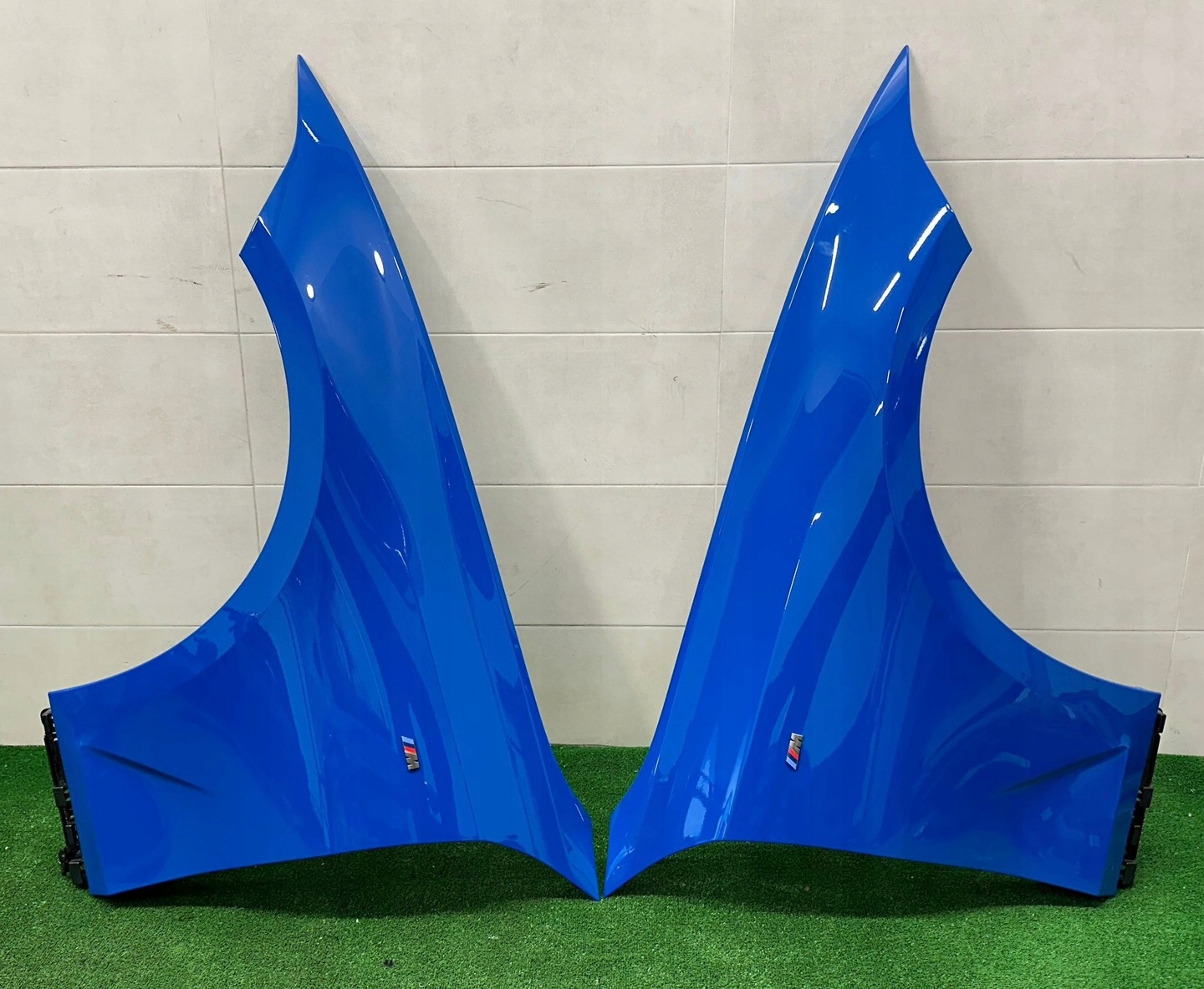 BMW 3 G20 G21 fender left front front colour W37 GENTIAN BLUE