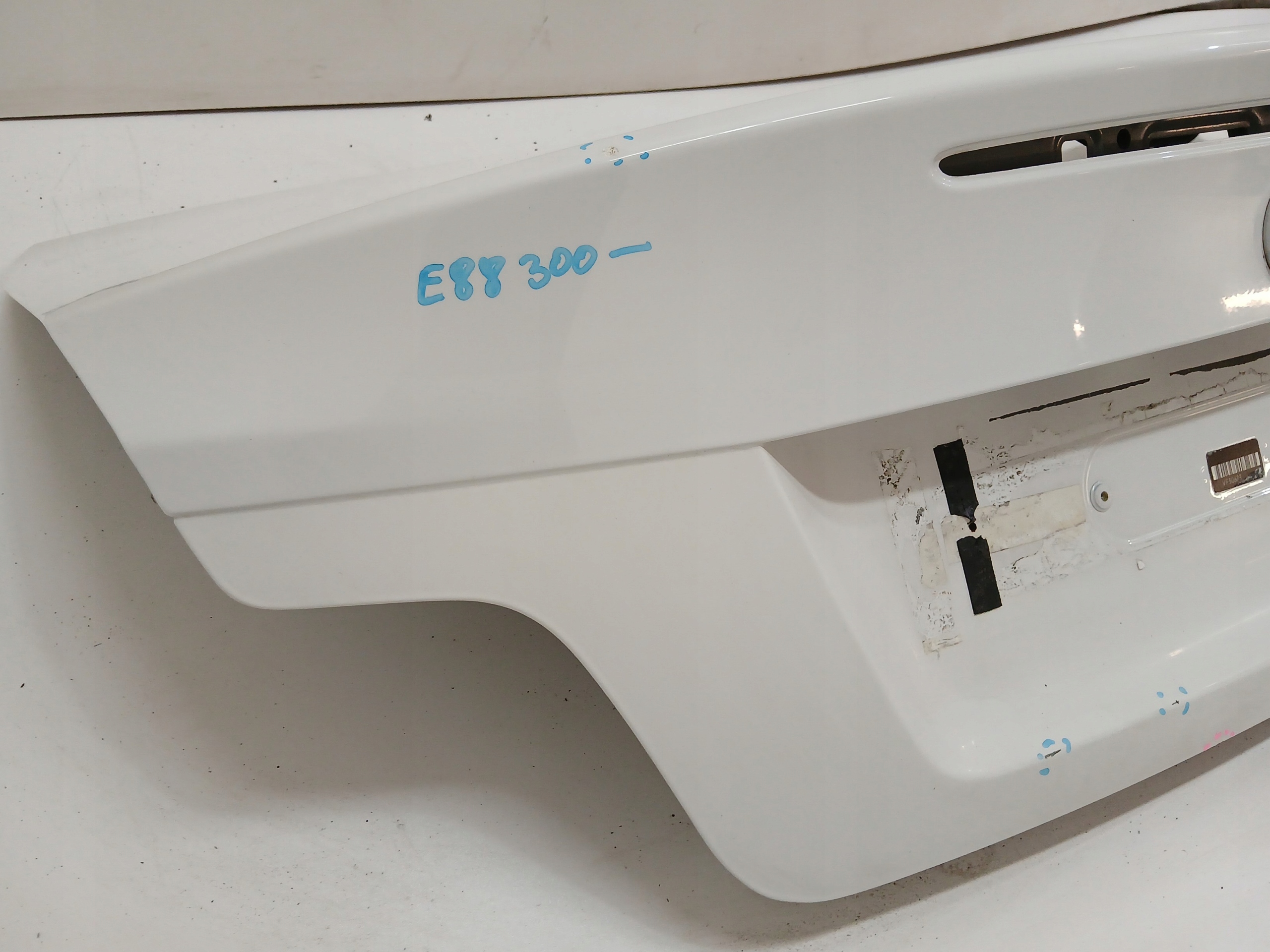 trunk door boot rear BMW E88 300