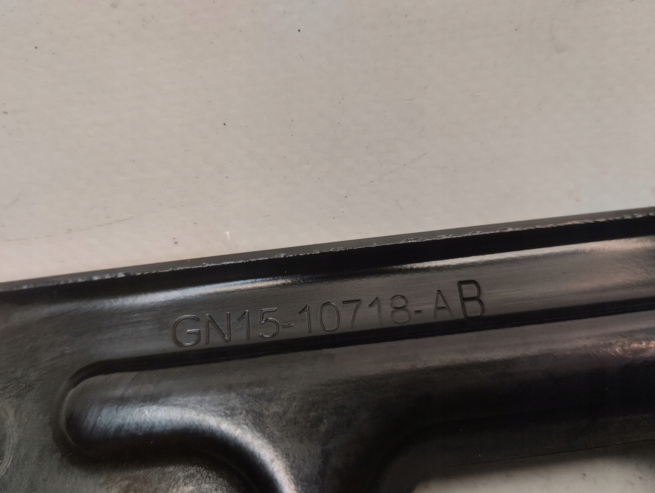 FORD ECOSPORT II LIFT bracket holder GN15-10718-AB