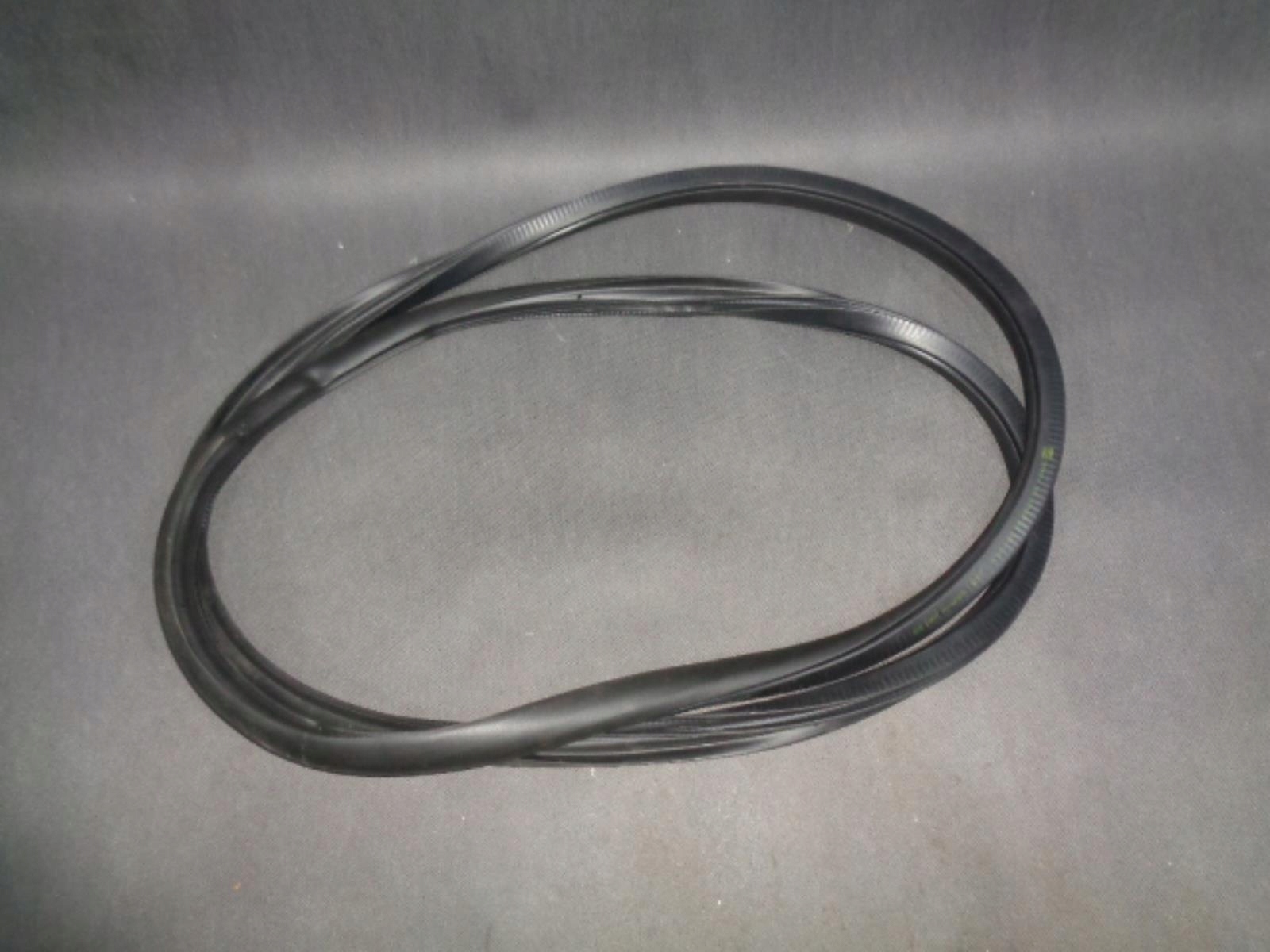 5F4867365 - SEAT LEON III ПРОКЛАДКА ДВЕРИ ПРАВАЯ ПЕРЕДНЯЯ ПЕРЕДНЯЯ