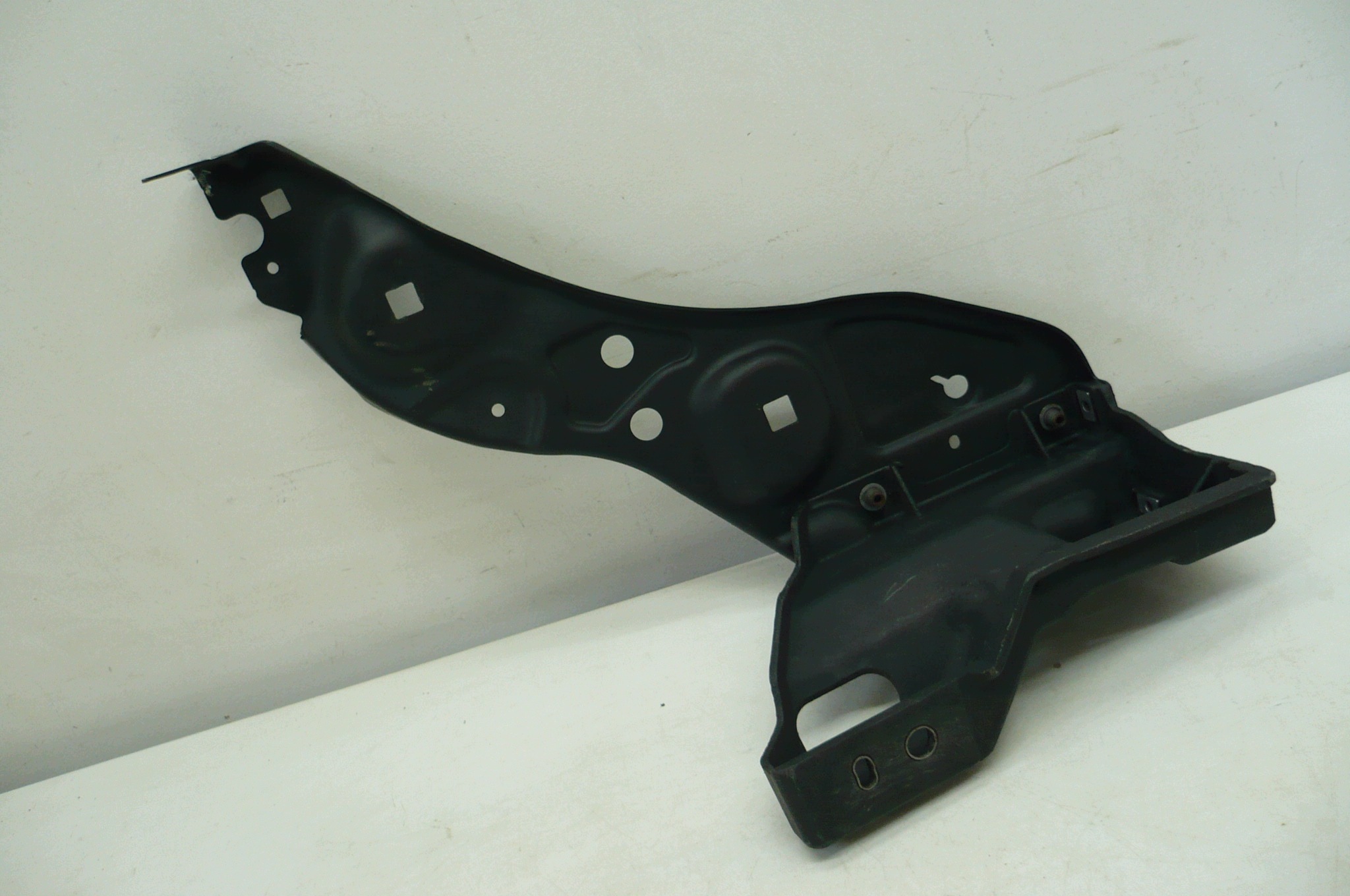 MERCEDES CLS W218 OKULAR supports support lights right front 218