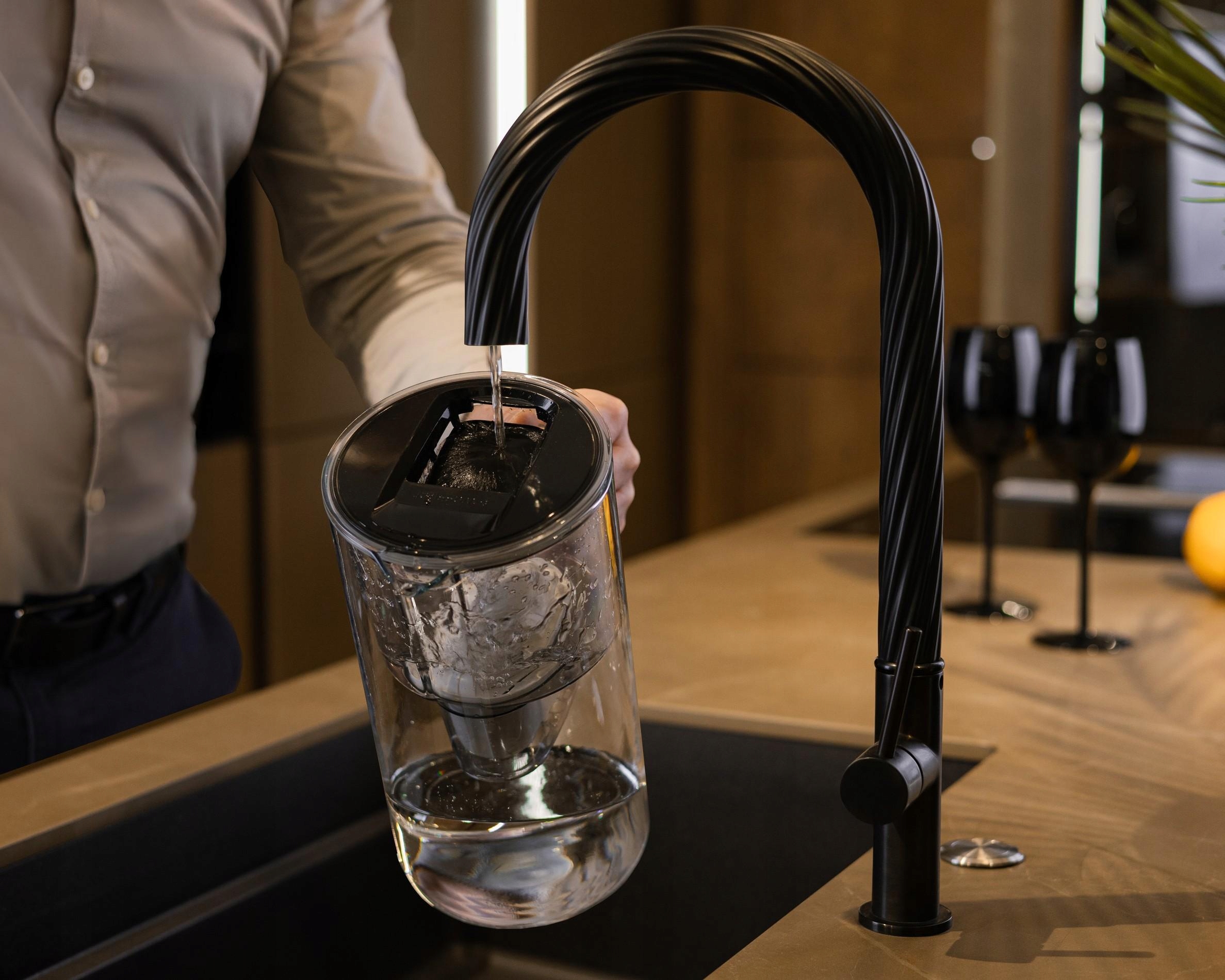 DZBANEK SZKLANY WESSPER D2 BOROSILICATE 3l + 10x FILTR WKŁAD WODY WESSPER Typ dzbanek filtrujący