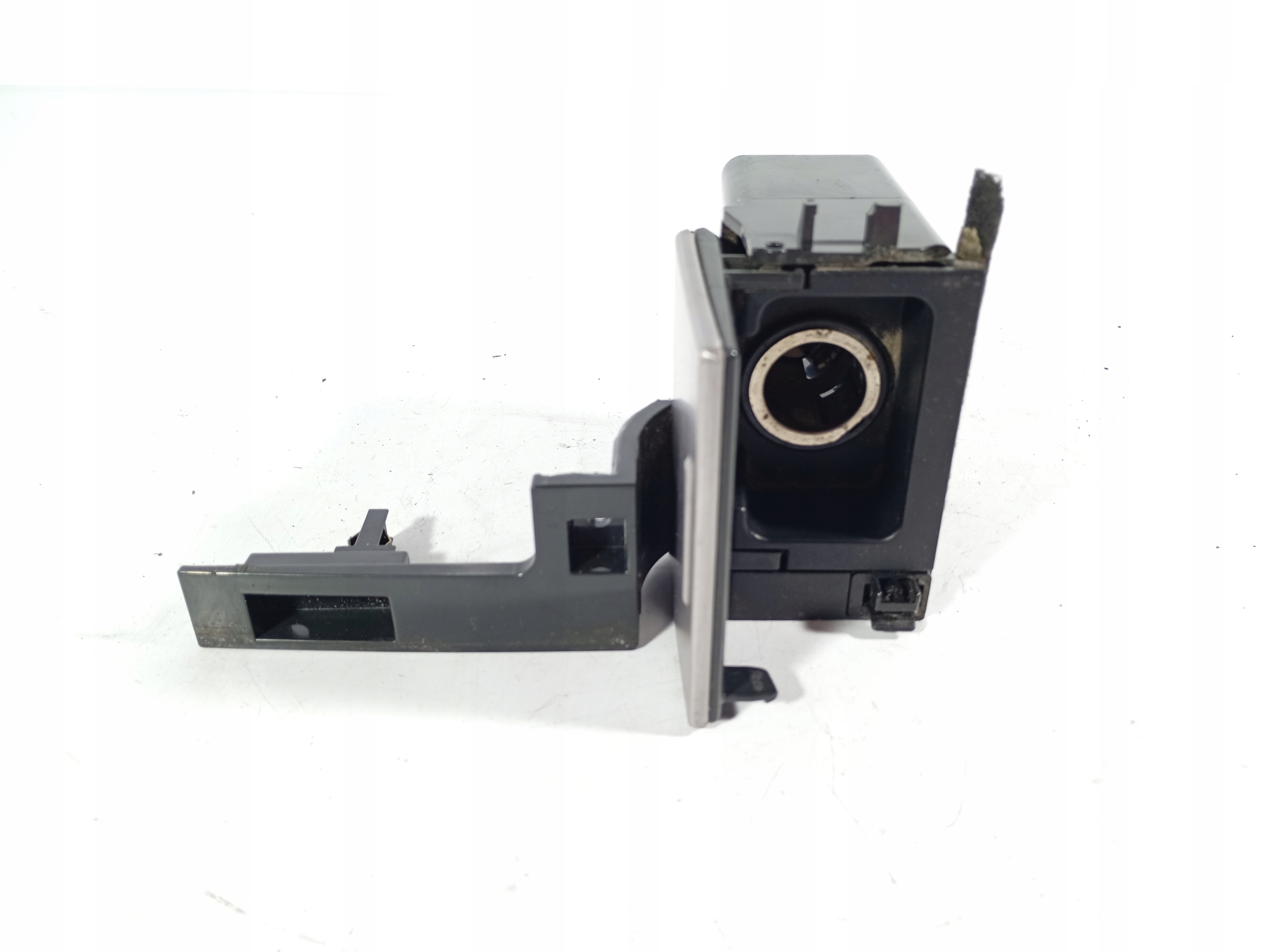 Nissan Murano Z50 02-08 passenger compartment ashtray
