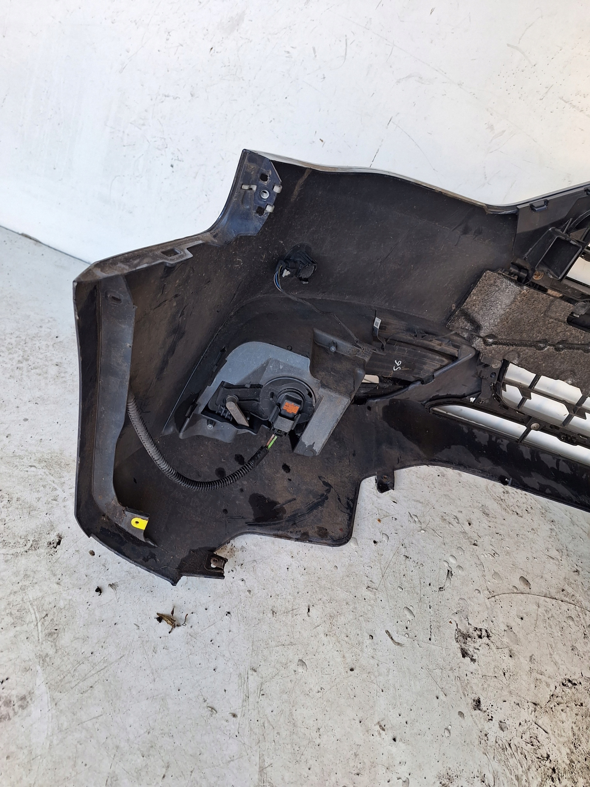 AUDI A4 B8 8K LIFT 11-15 Stoßstange + PDC