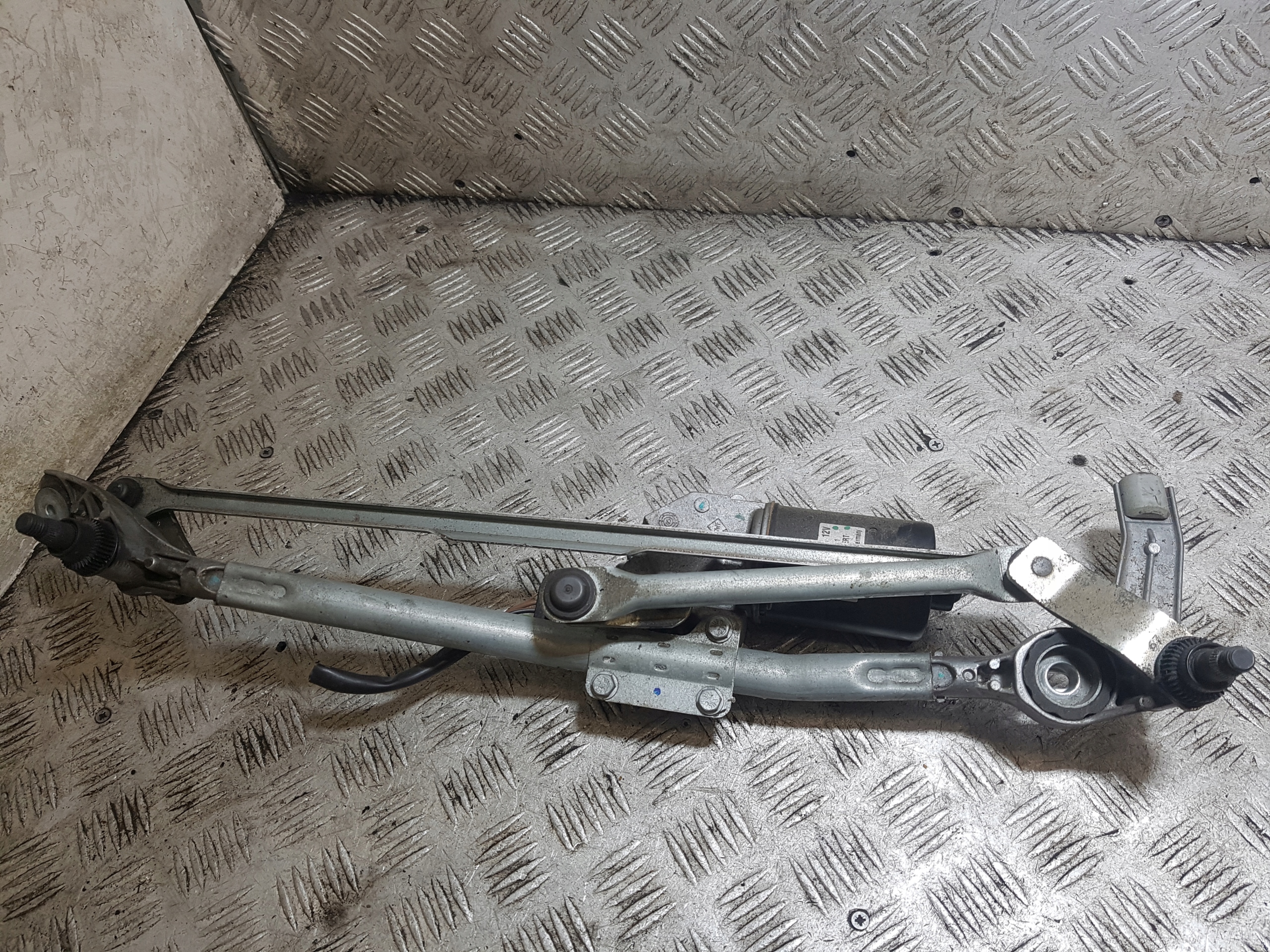mehanizam brisača prednji dio BMW E90 404959