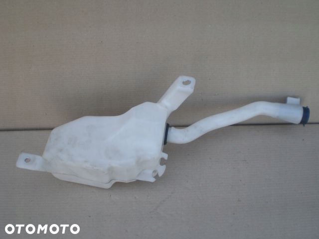 Alfa Romeo Mito washer fluid tank