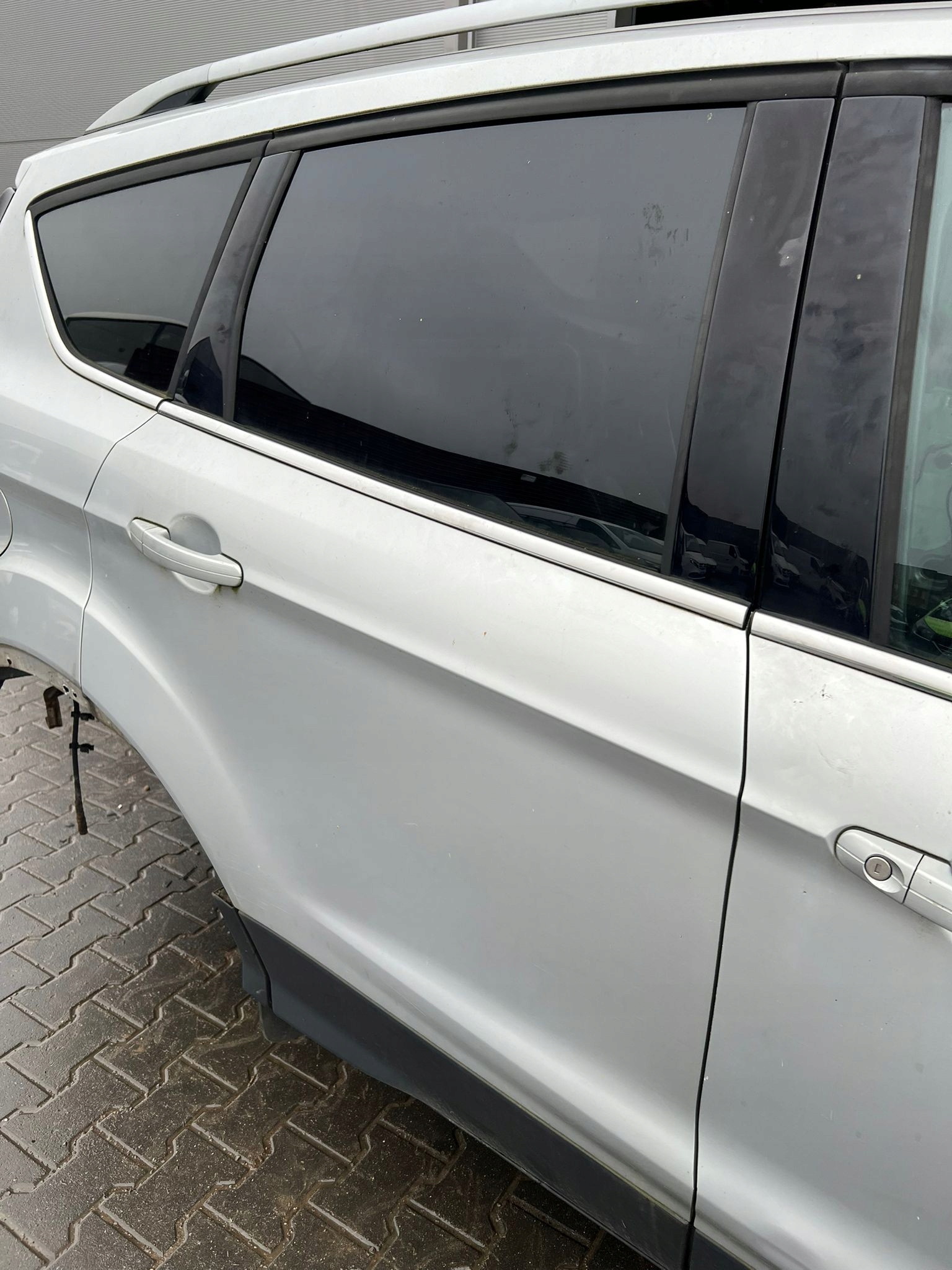 FORD KUGA MK2 Tür heck hinten rechts Farbe MOONDUST SILVER (METALLIC)