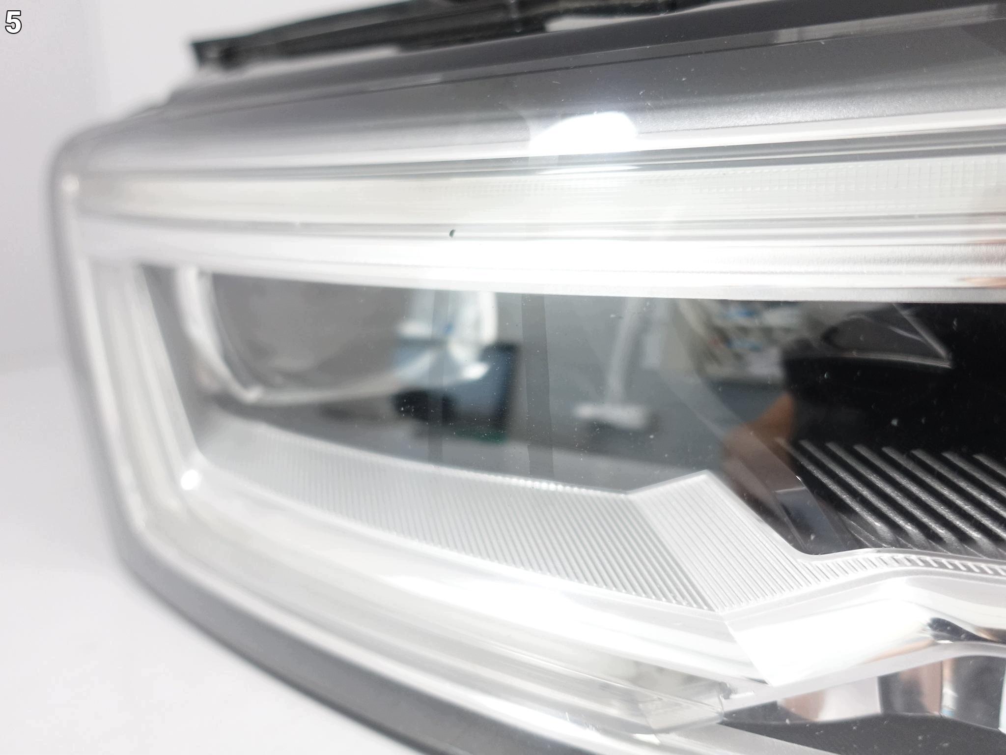 AUDI Q3 8U0 LIFT 14-18 light FULL LED right front EUROPA