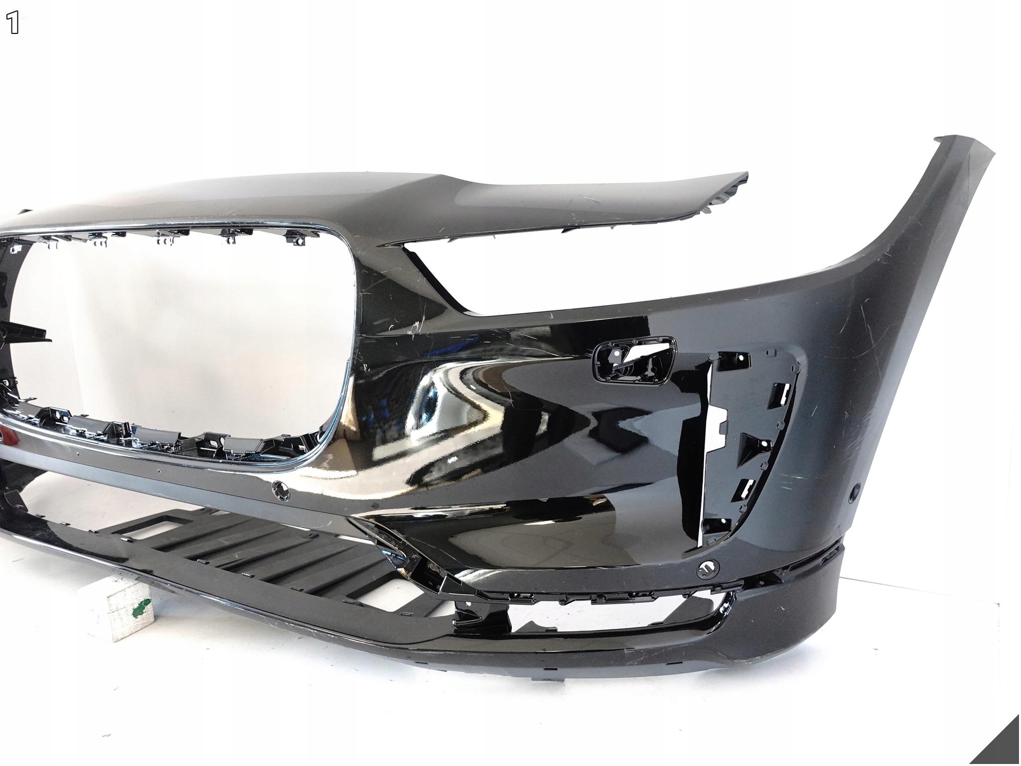 JAGUAR and-PACE X590 18-24 bumper BUMPER front (washers / 6xPDC)
