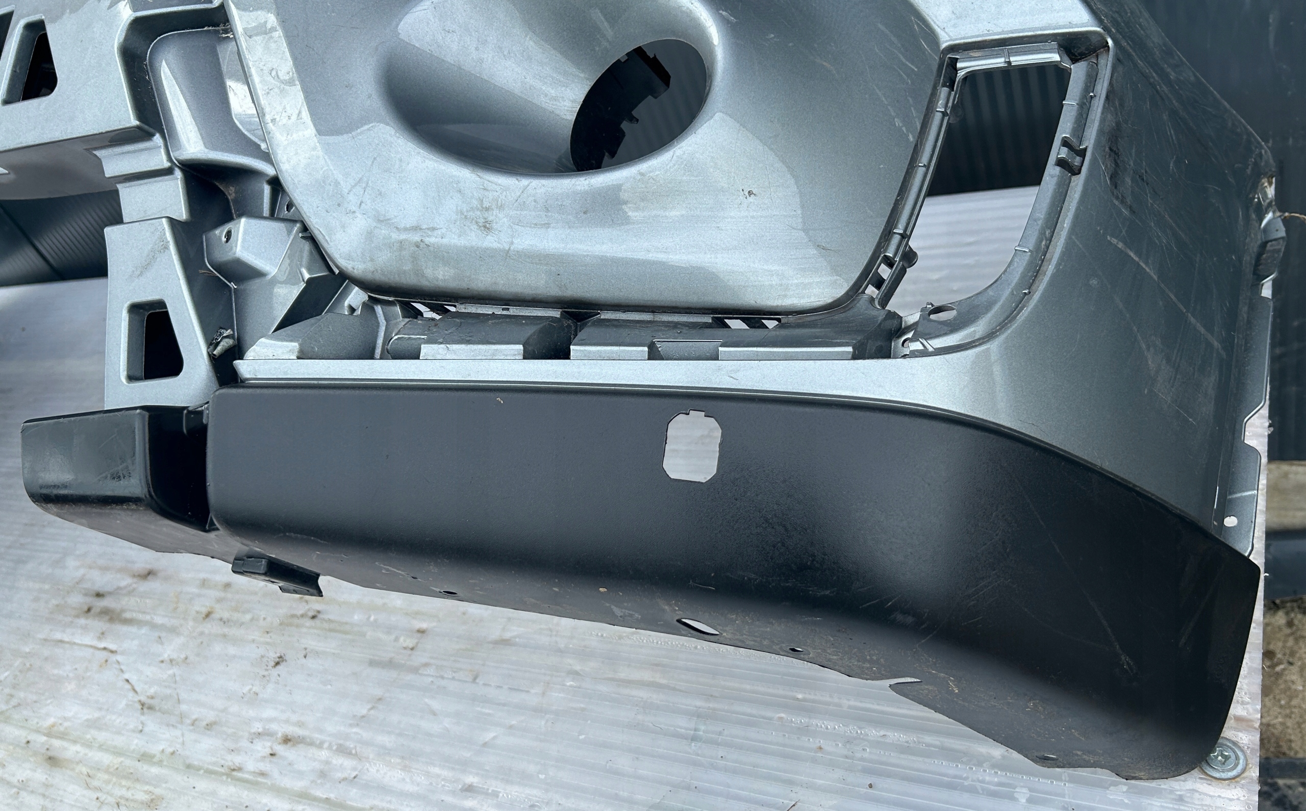 bumper front front SUZUKI VITARA III LIFT 18- PDC