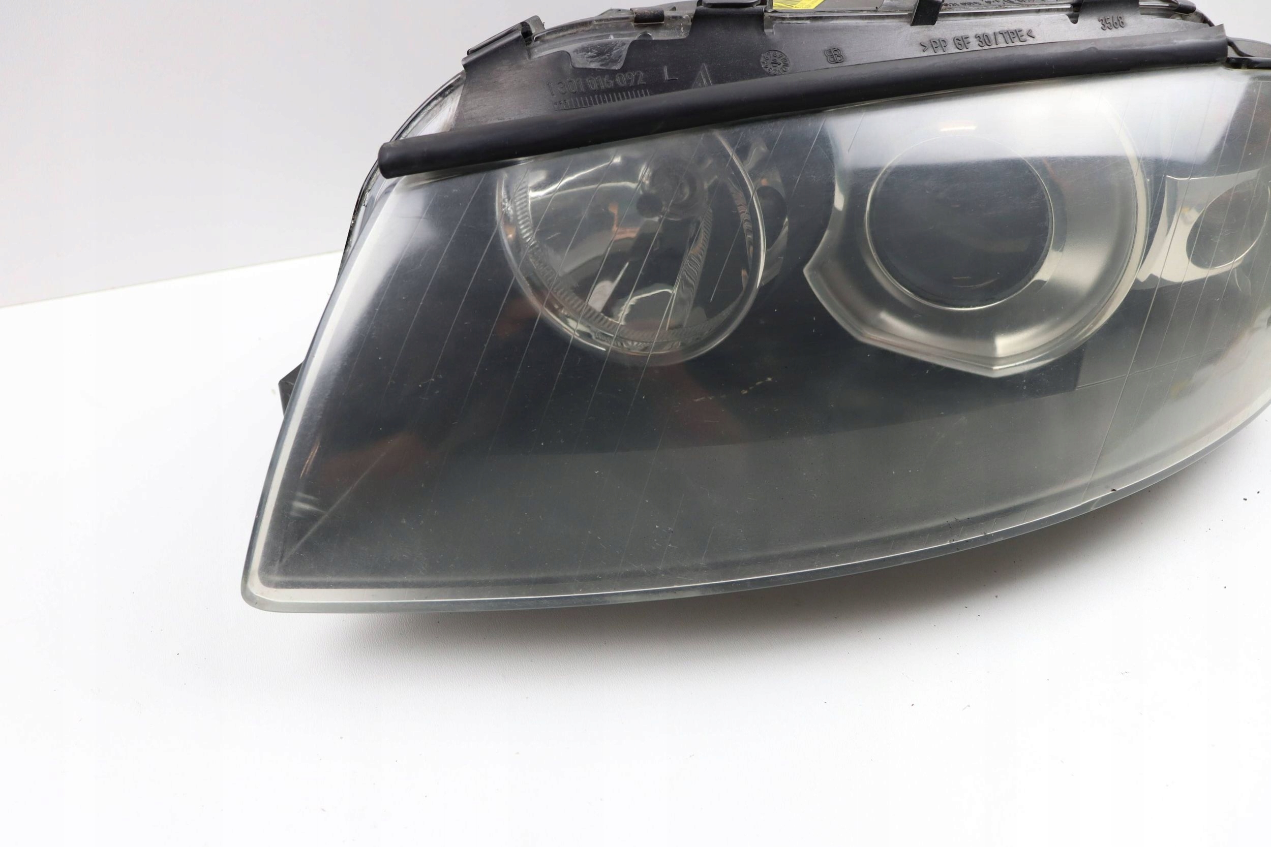 AUDI A3 8P light front left front XENON 8P0941003D 0301206271 EUROPA