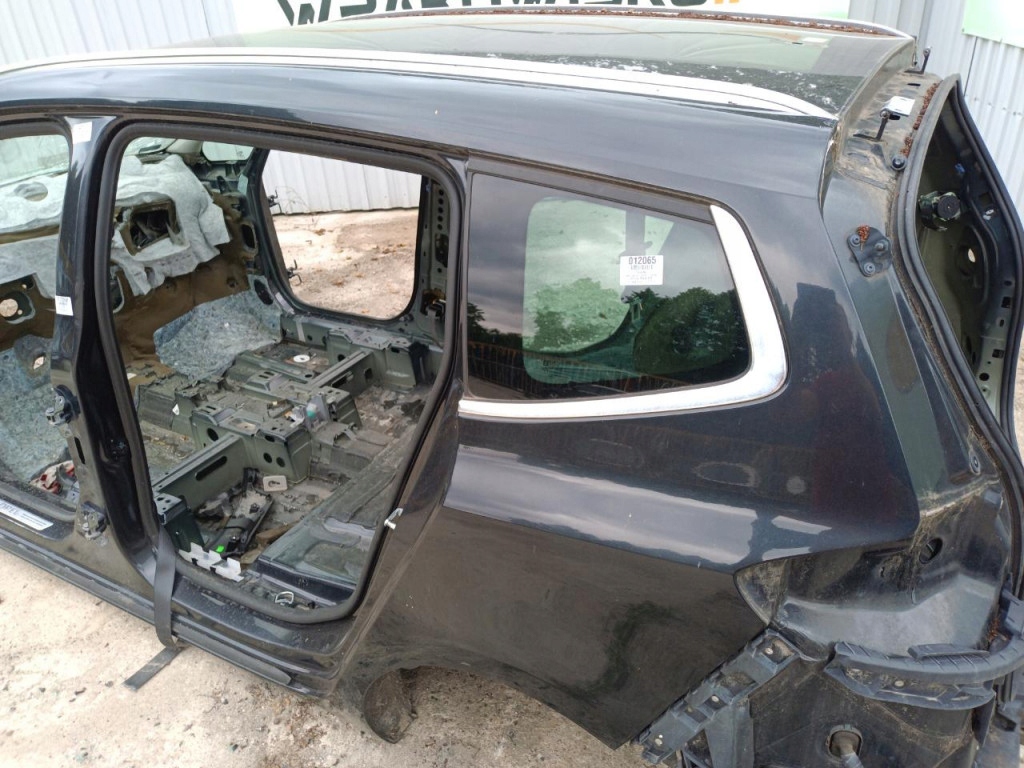 OPEL ZAFIRA C ĆWIARTKA BŁOTNIK LEWY TYŁ 01Q Numer katalogowy części 01